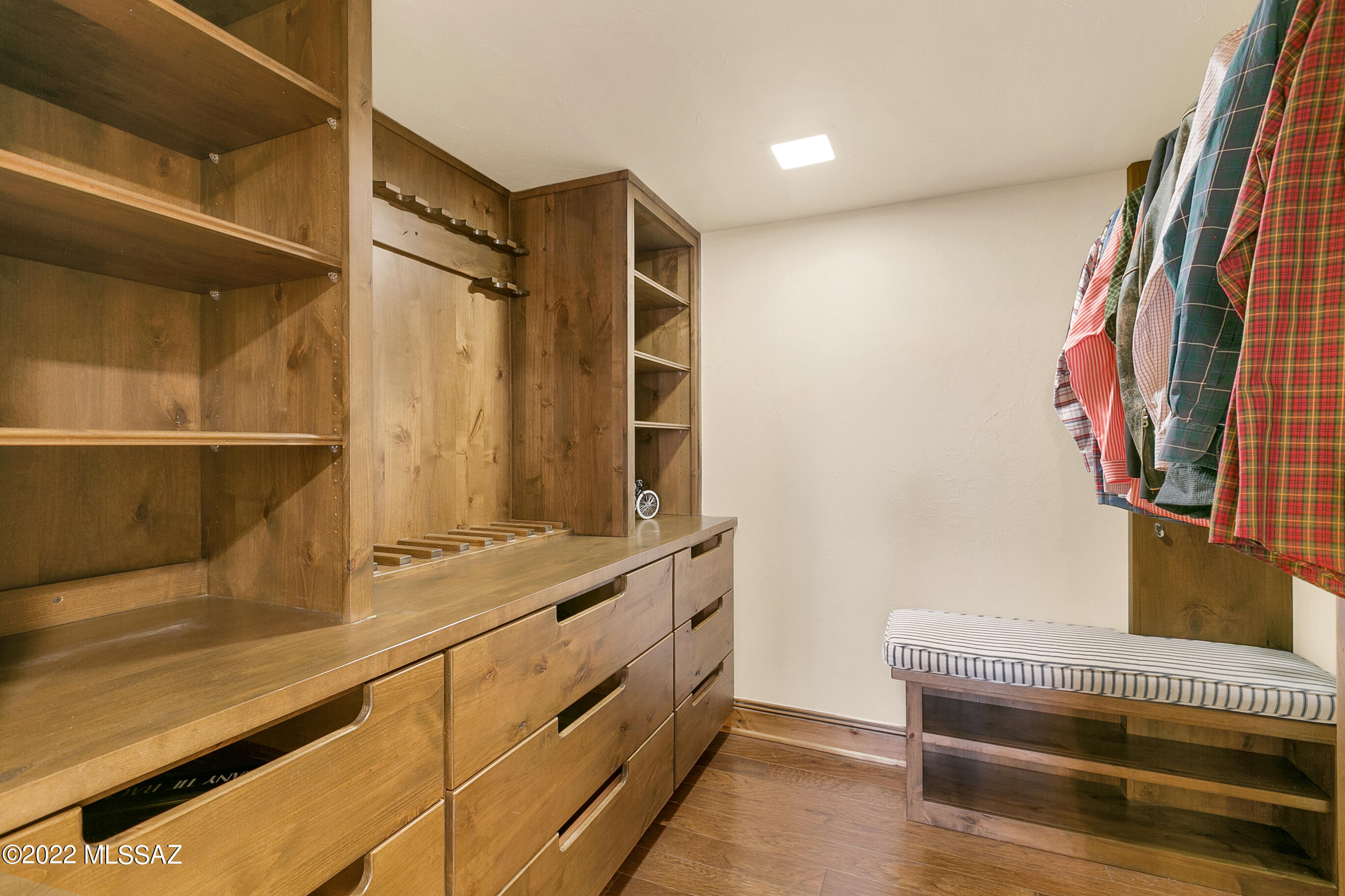 3457 N Country Club Vista Circle