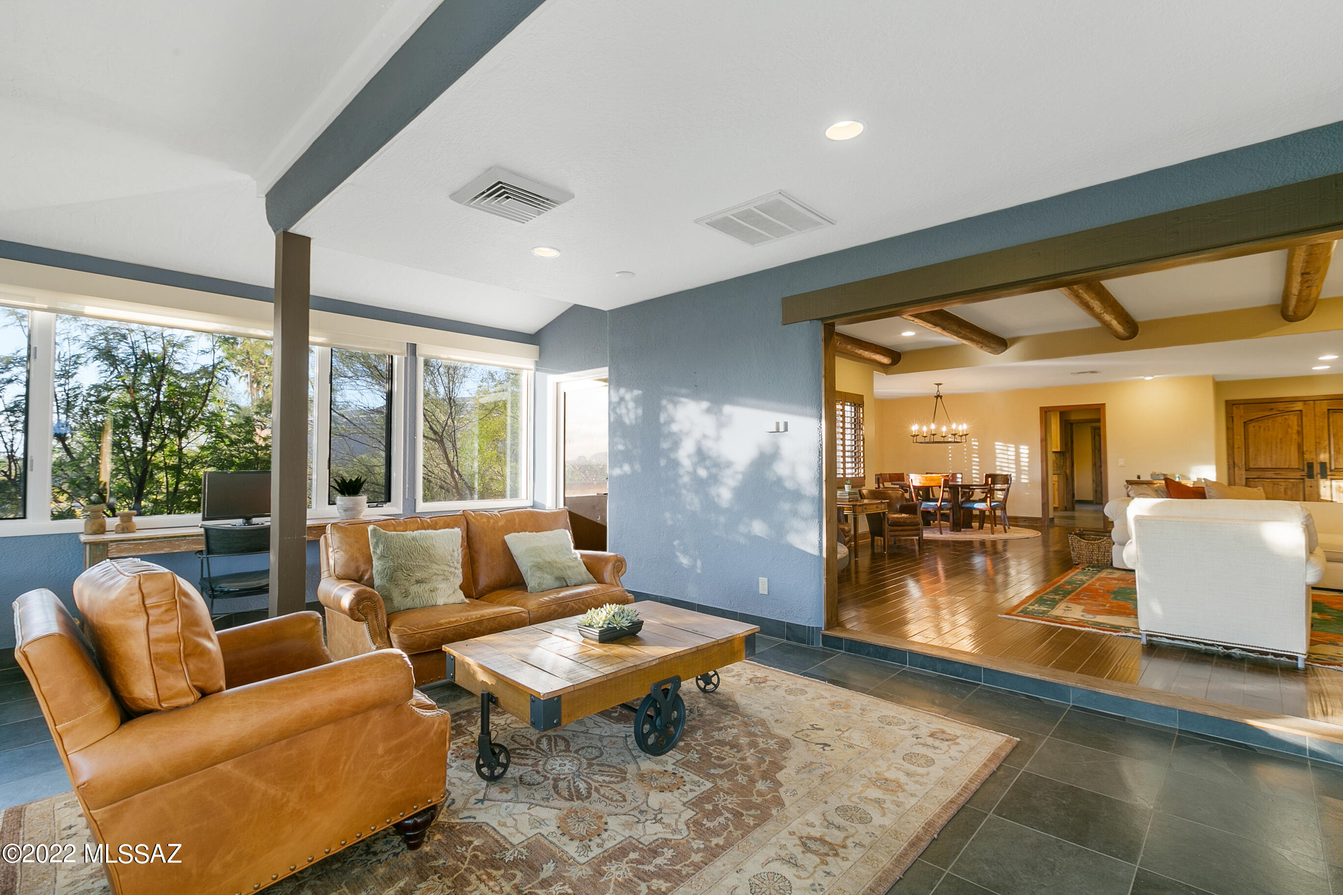 3457 N Country Club Vista Circle