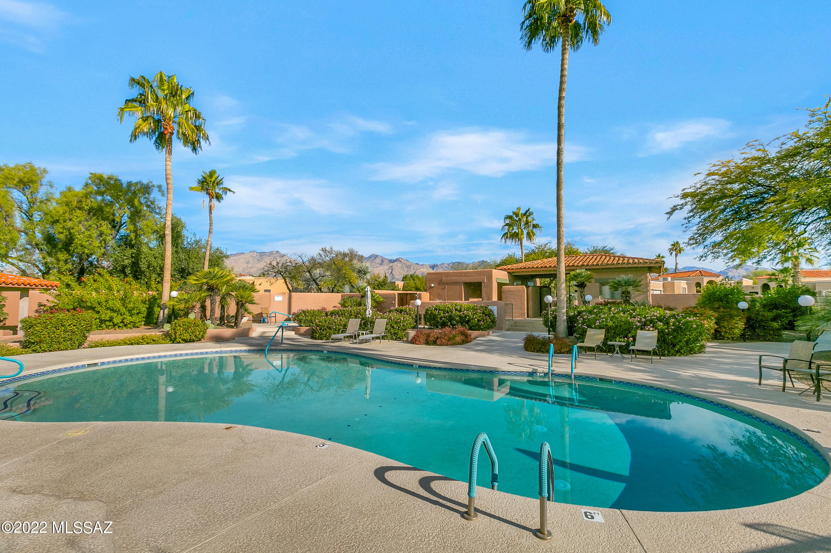 3457 N Country Club Vista Circle