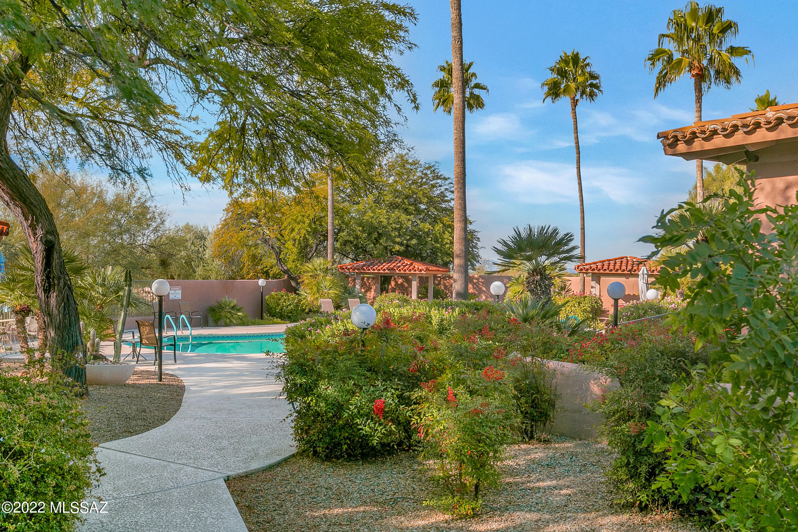 3457 N Country Club Vista Circle
