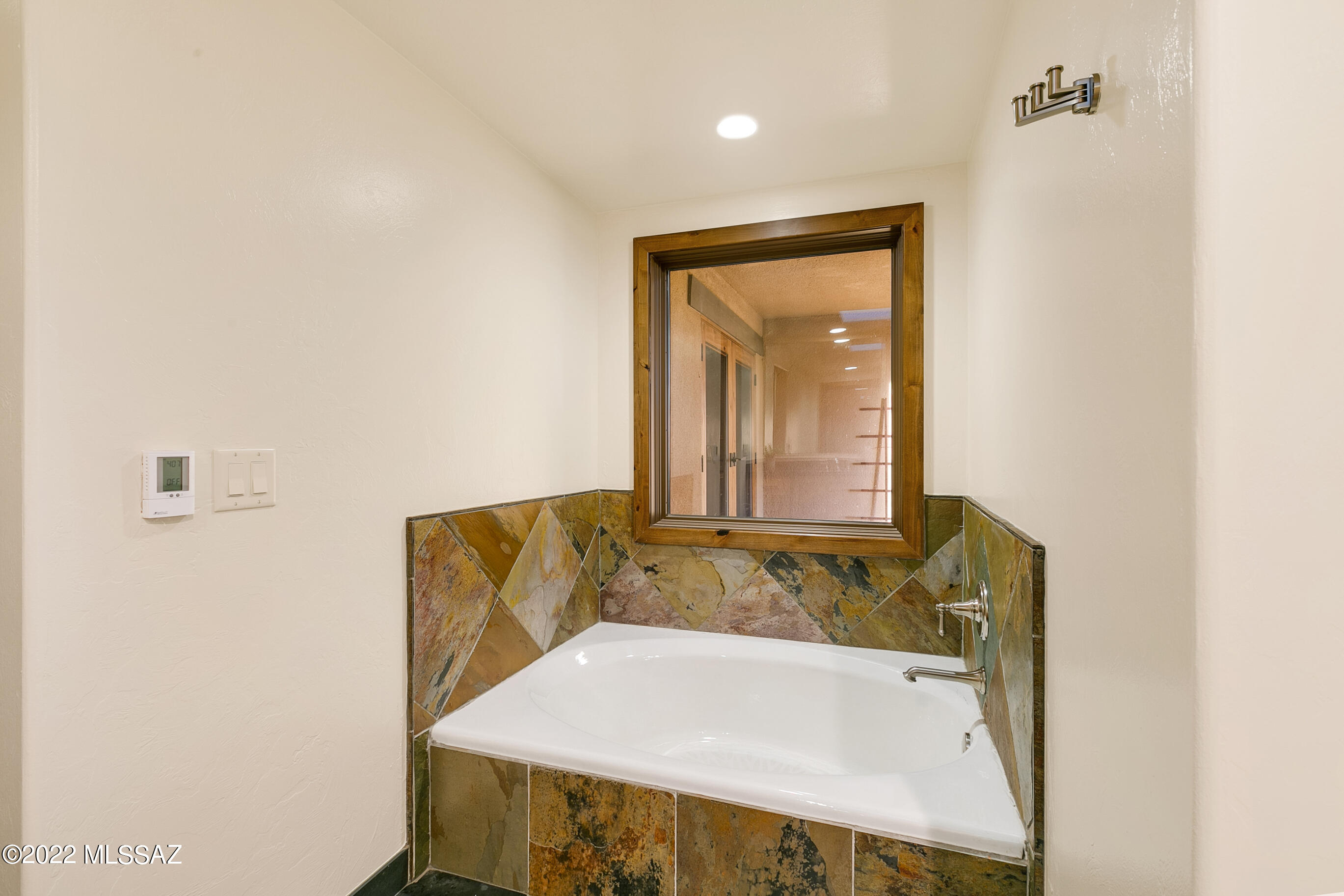 3457 N Country Club Vista Circle