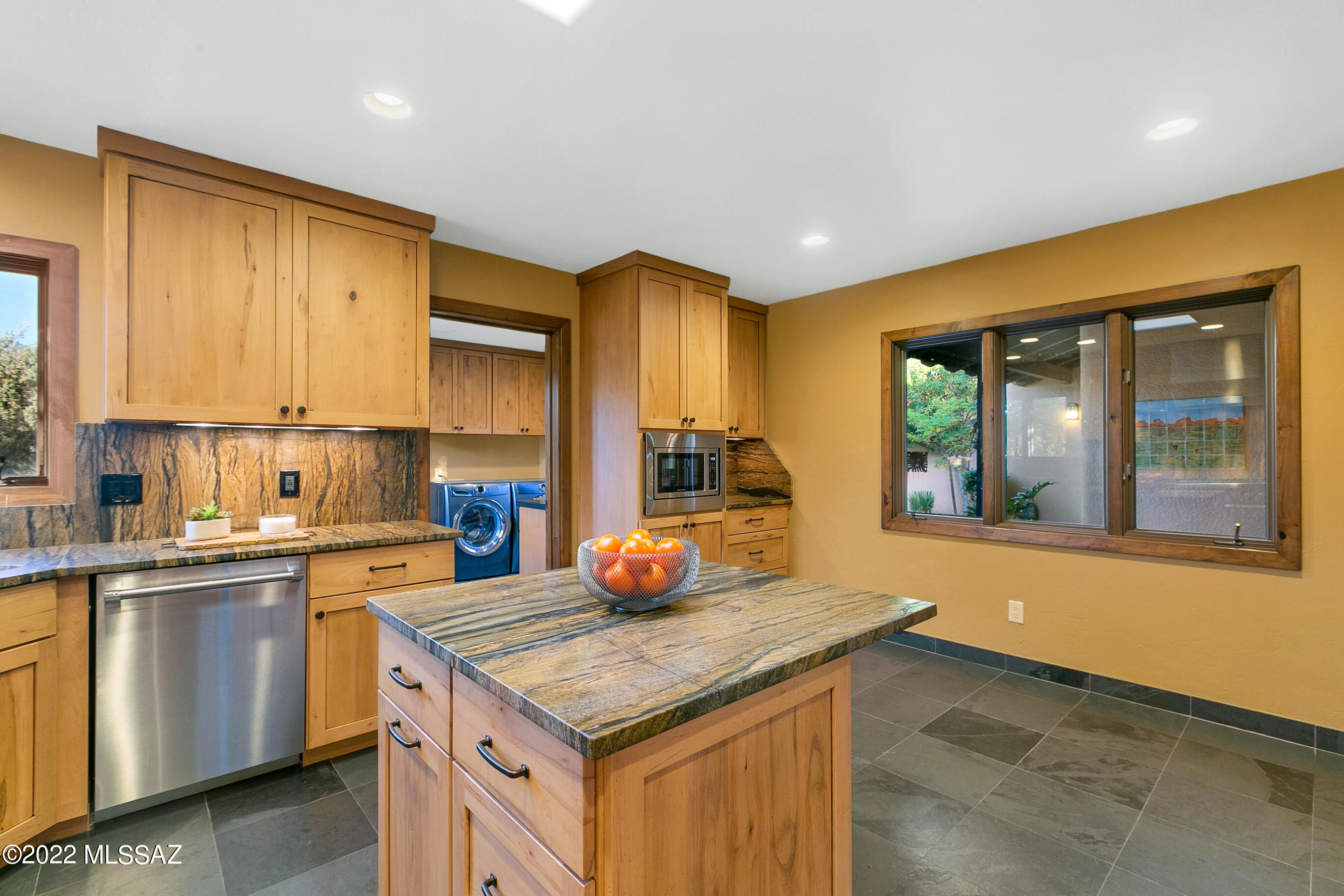 3457 N Country Club Vista Circle