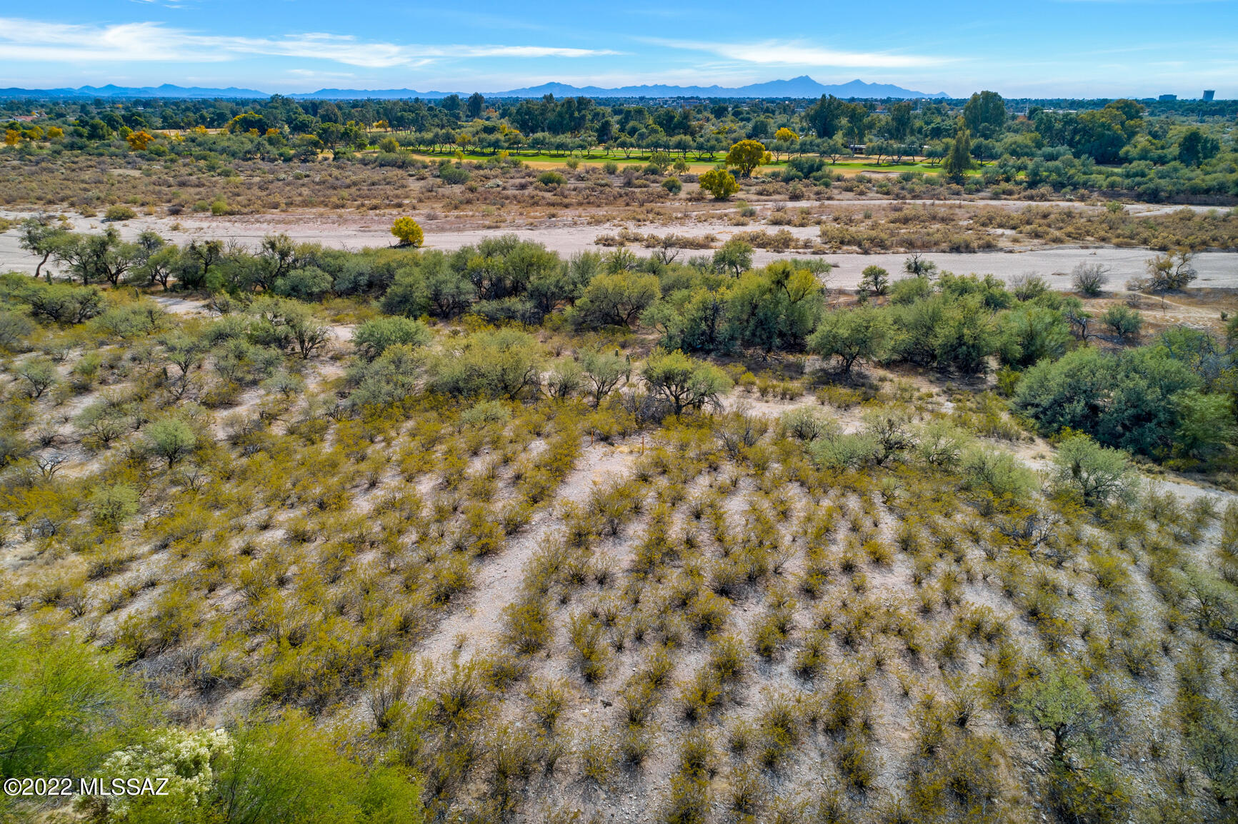 3457 N Country Club Vista Circle