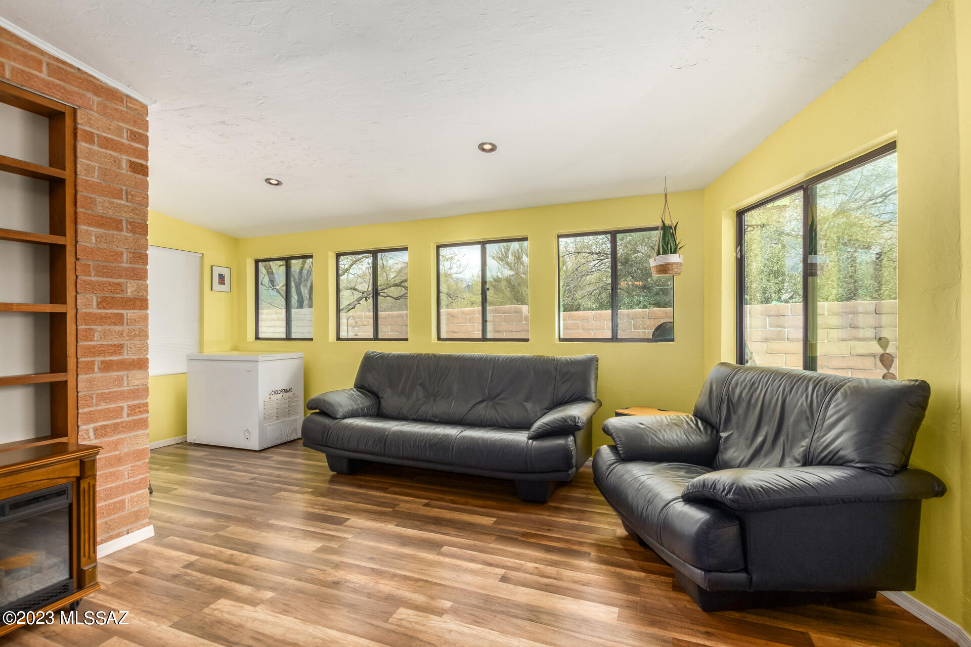 8935 E Driftwood Trail