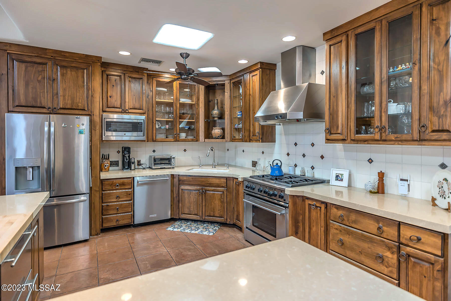 5329 E Presidio Road