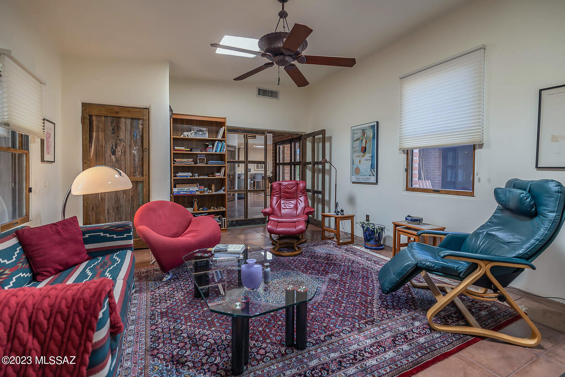 5329 E Presidio Road
