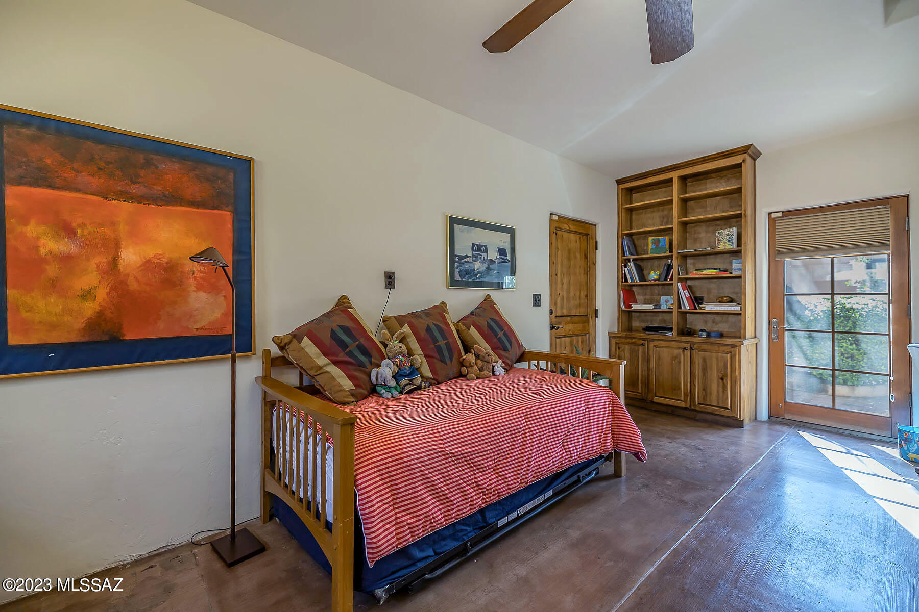 5329 E Presidio Road