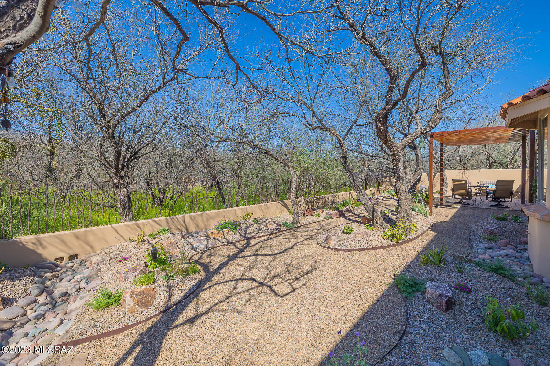 5329 E Presidio Road