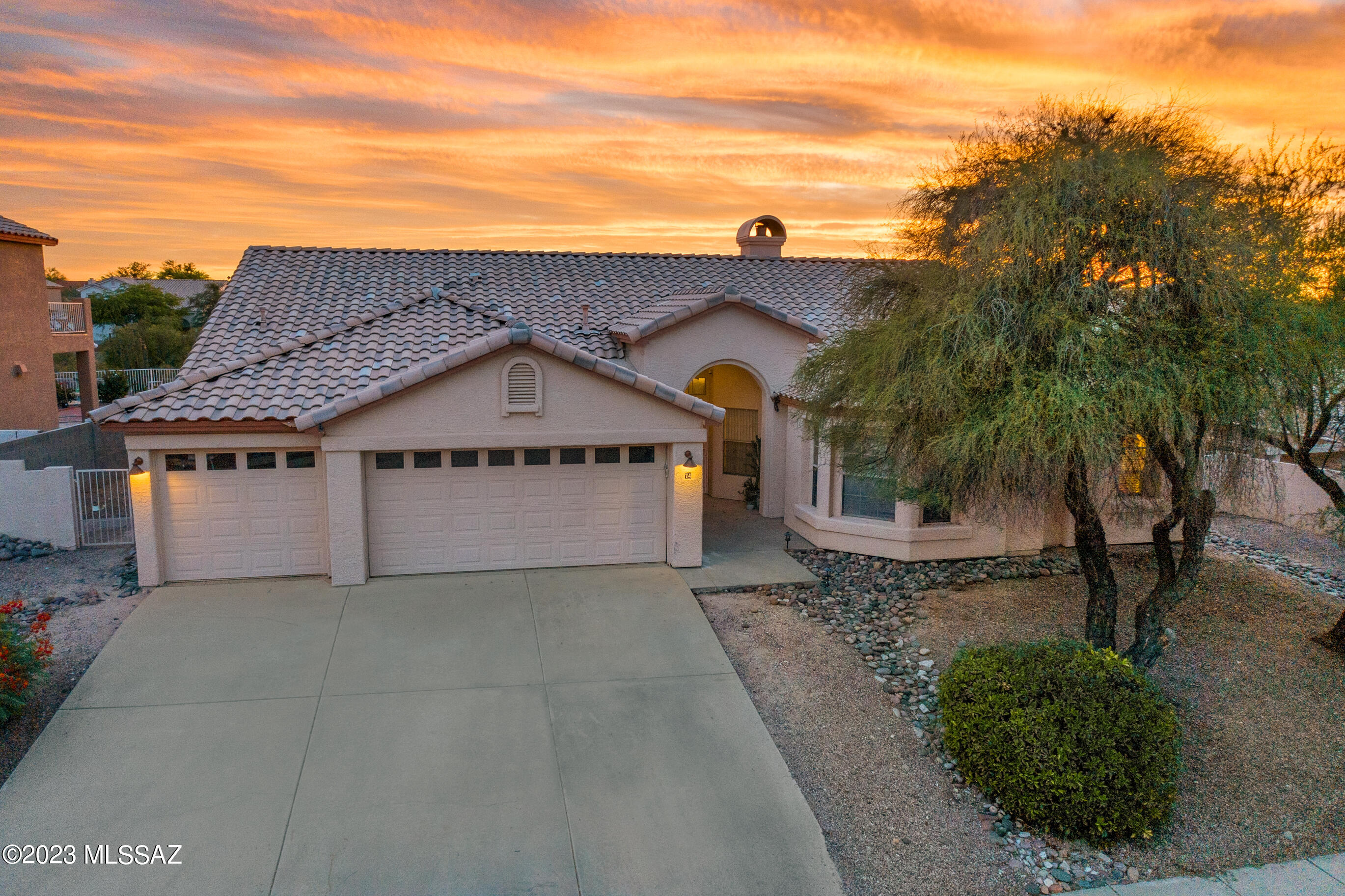 74 S Nightfall Avenue