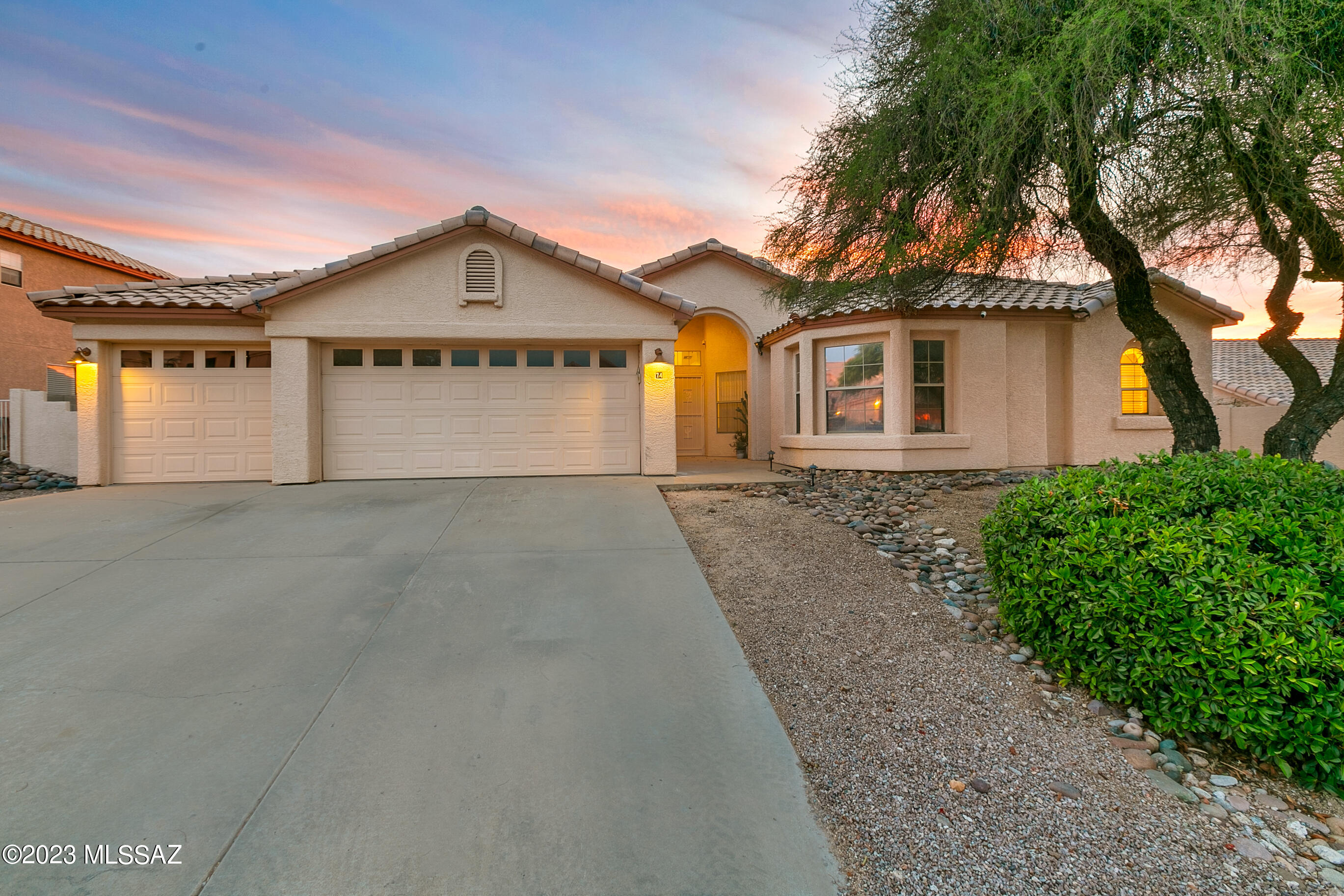 74 S Nightfall Avenue