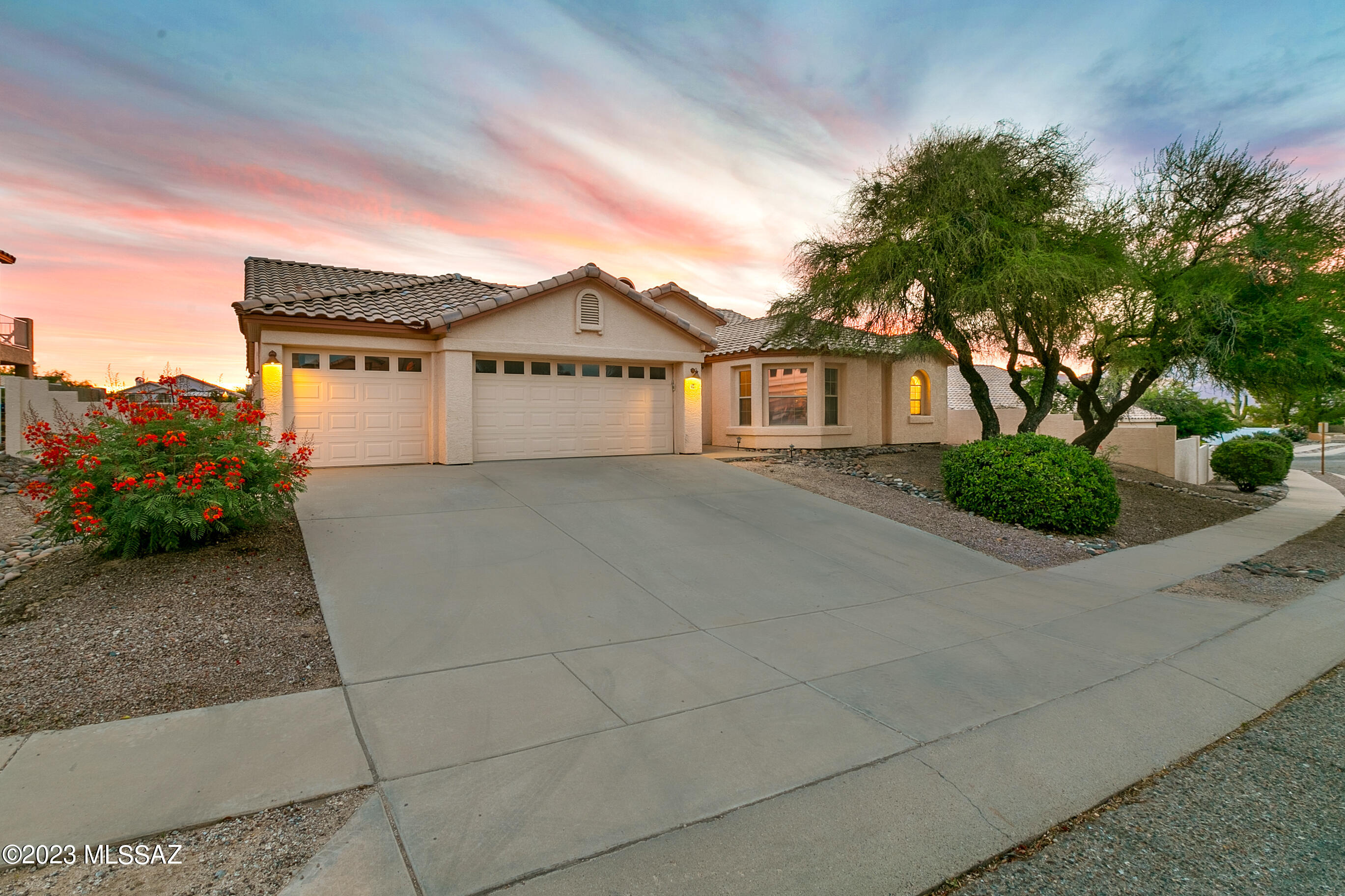 74 S Nightfall Avenue