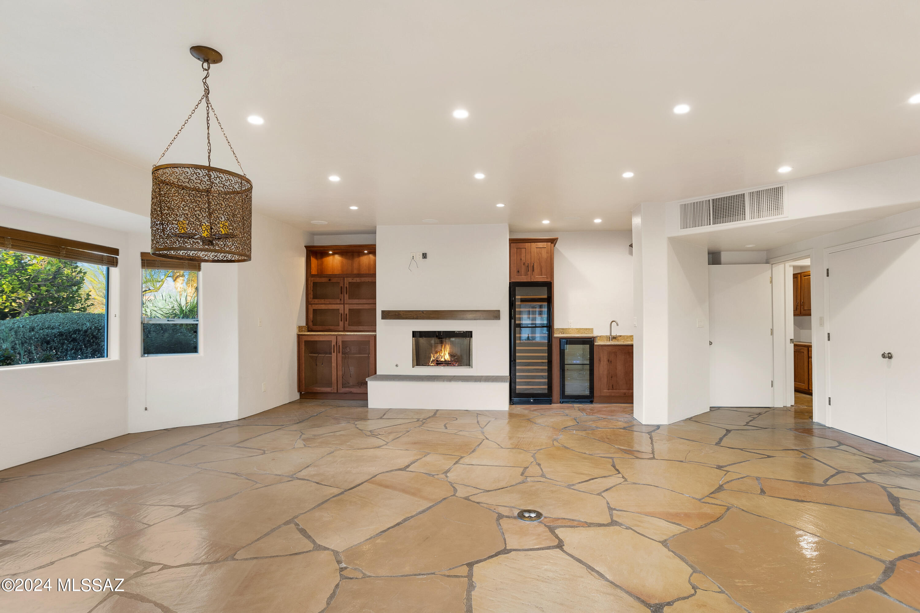 3835 N Pantano Road