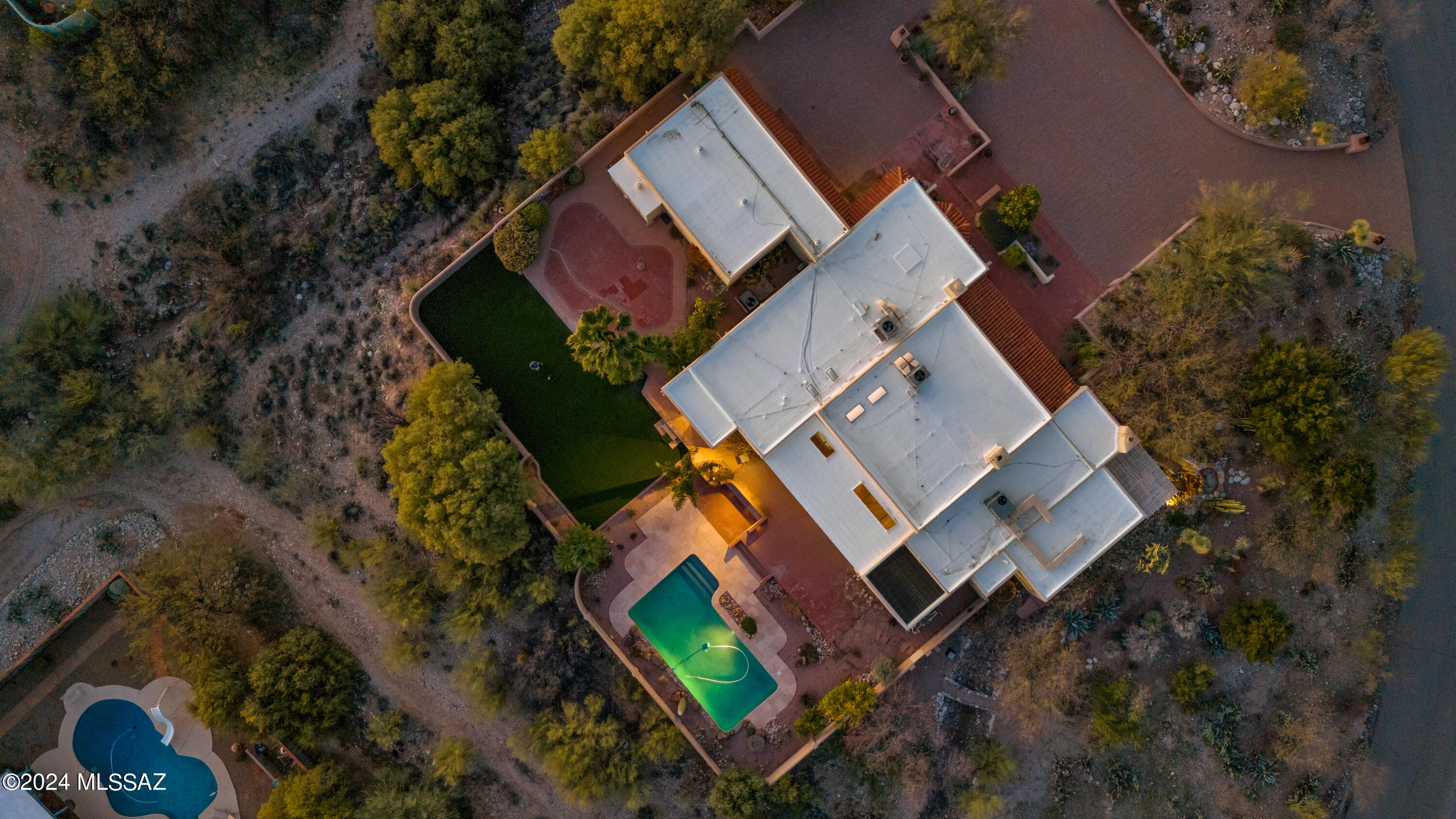 3835 N Pantano Road