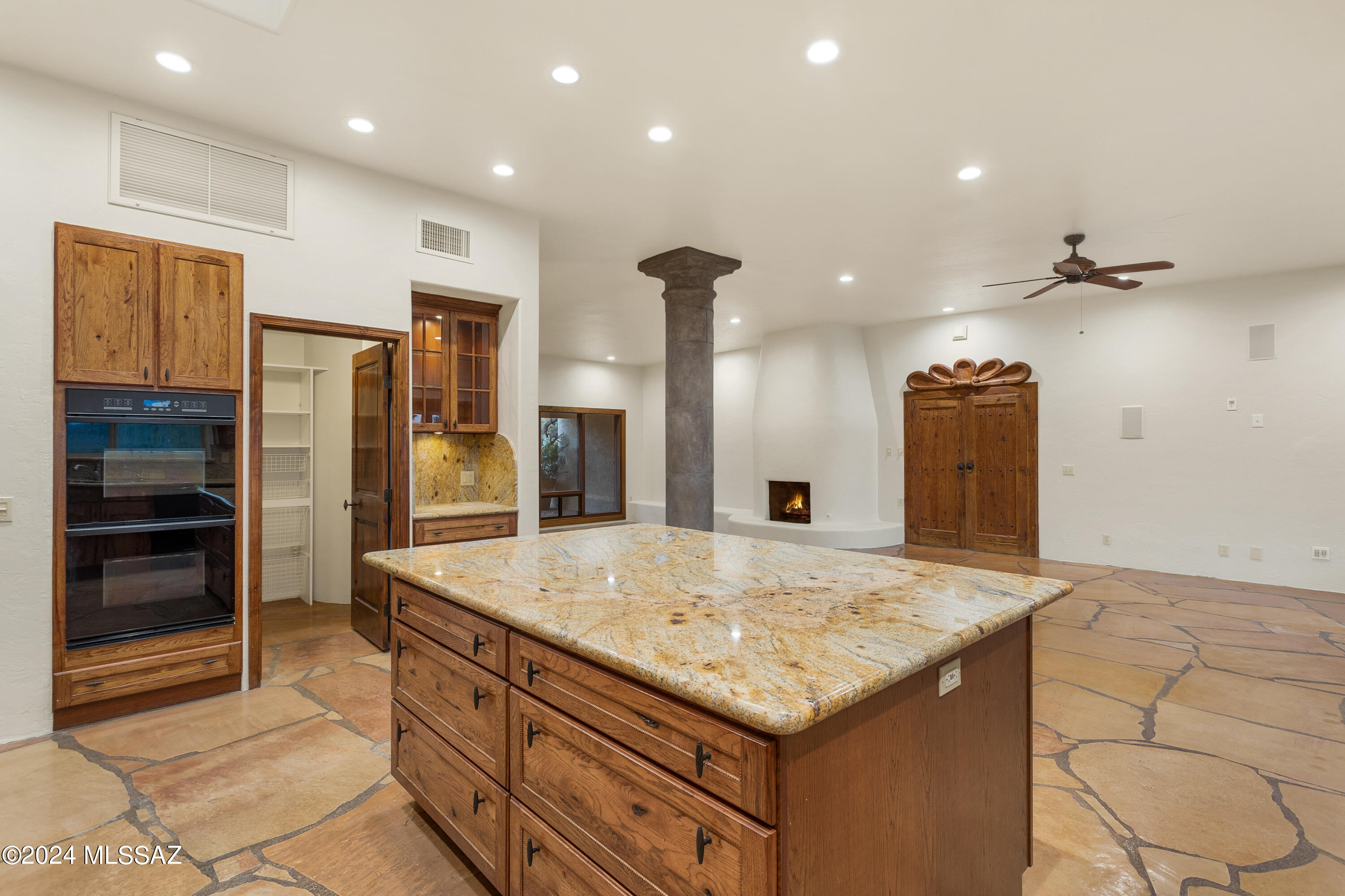3835 N Pantano Road