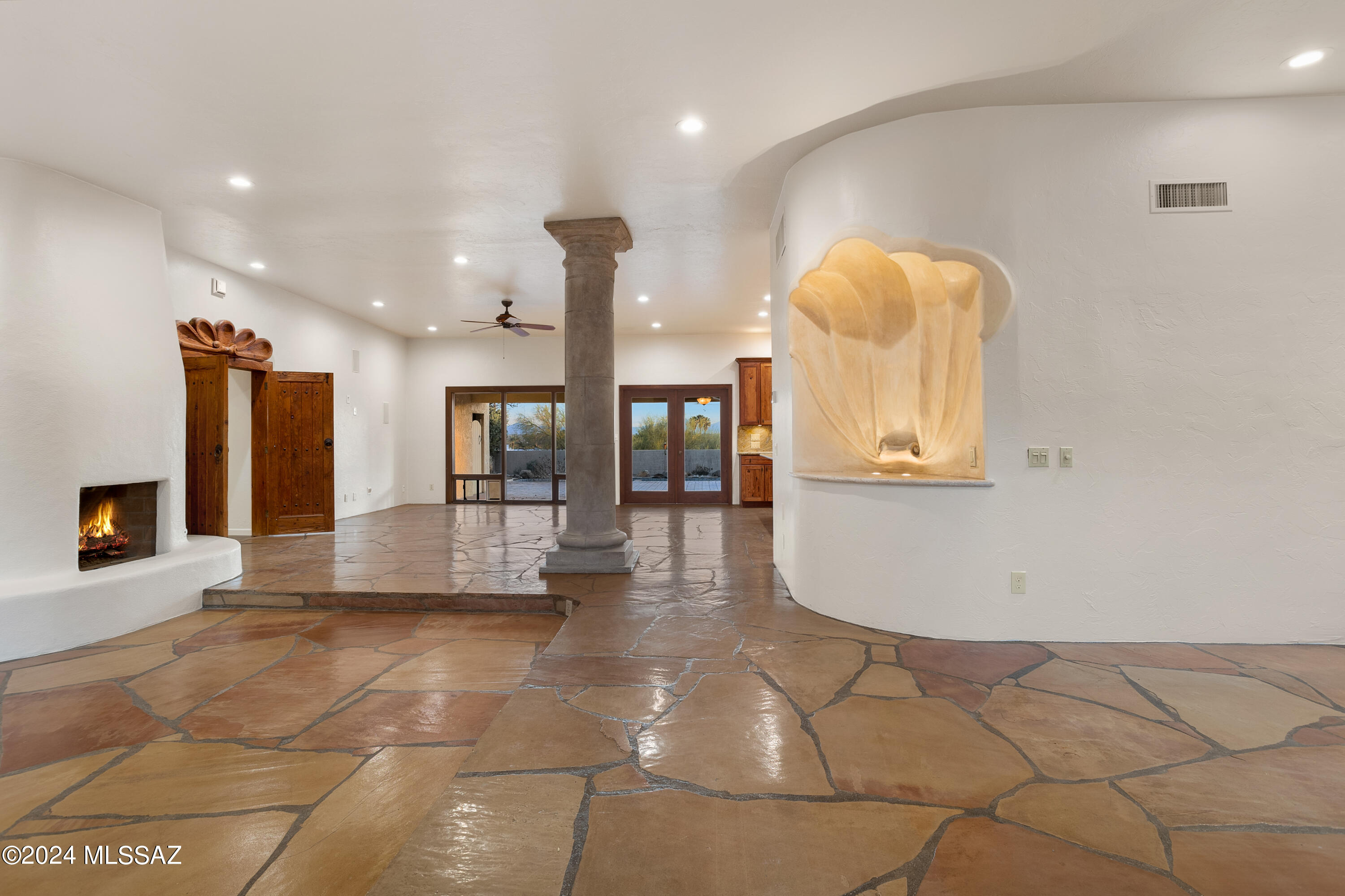 3835 N Pantano Road