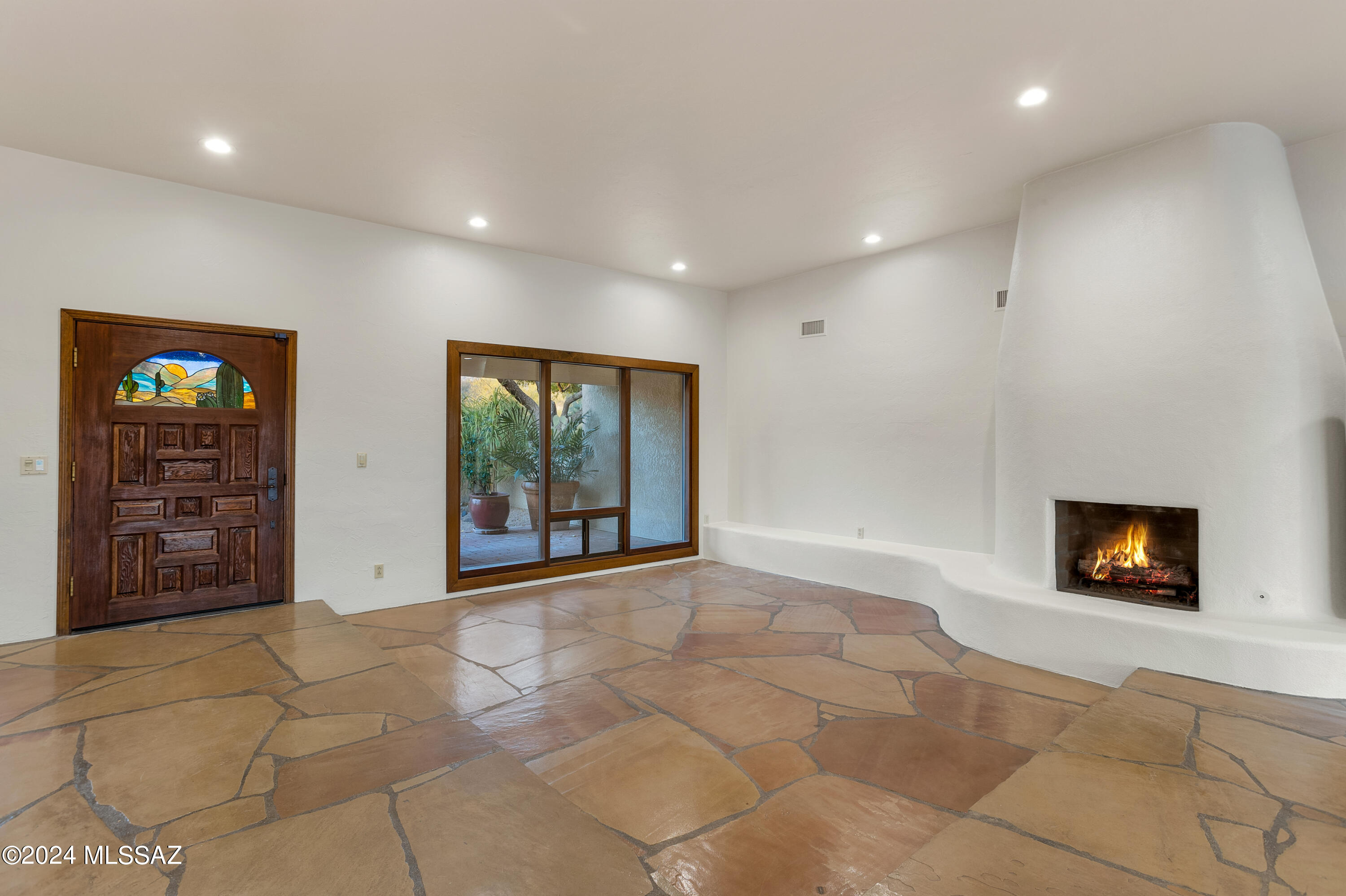 3835 N Pantano Road