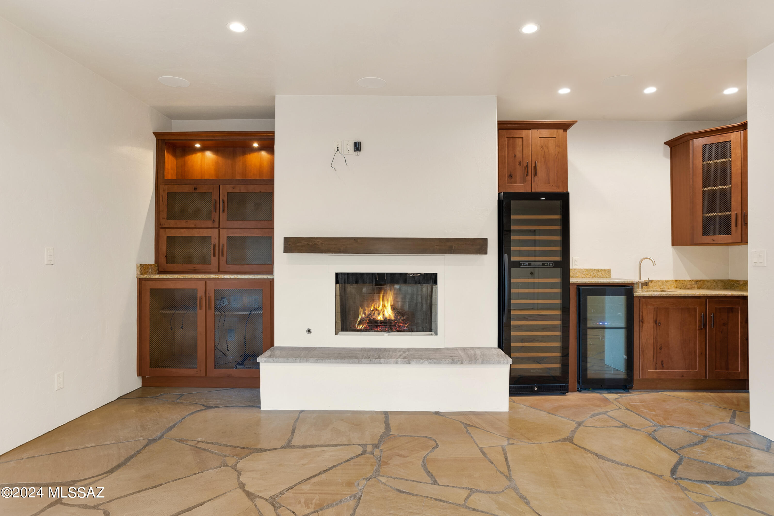 3835 N Pantano Road