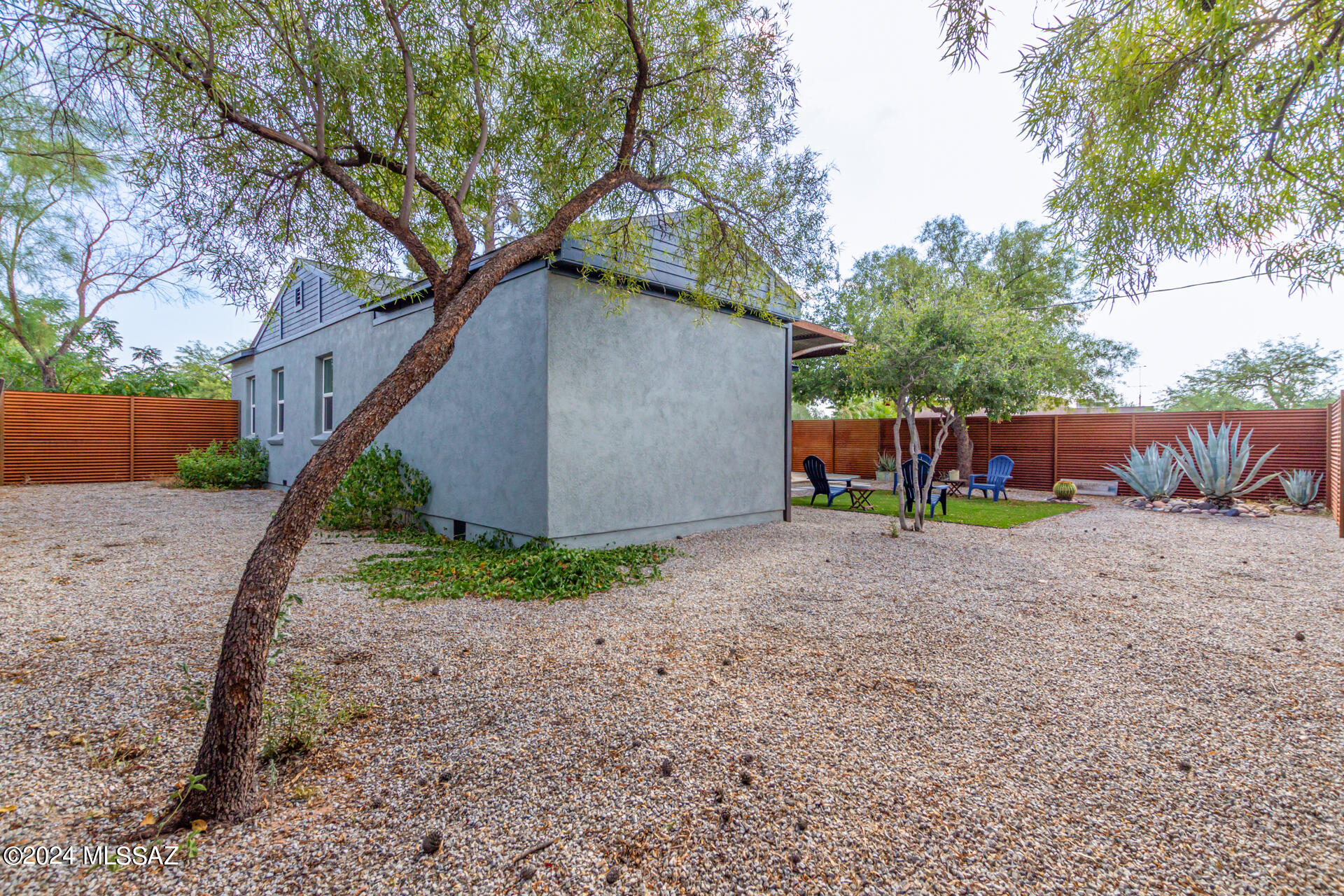2901 E Elm Street
