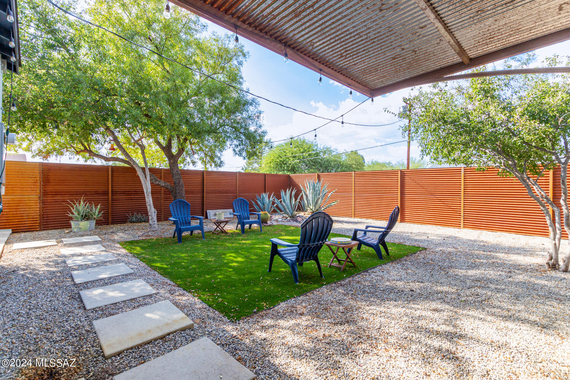 2901 E Elm Street
