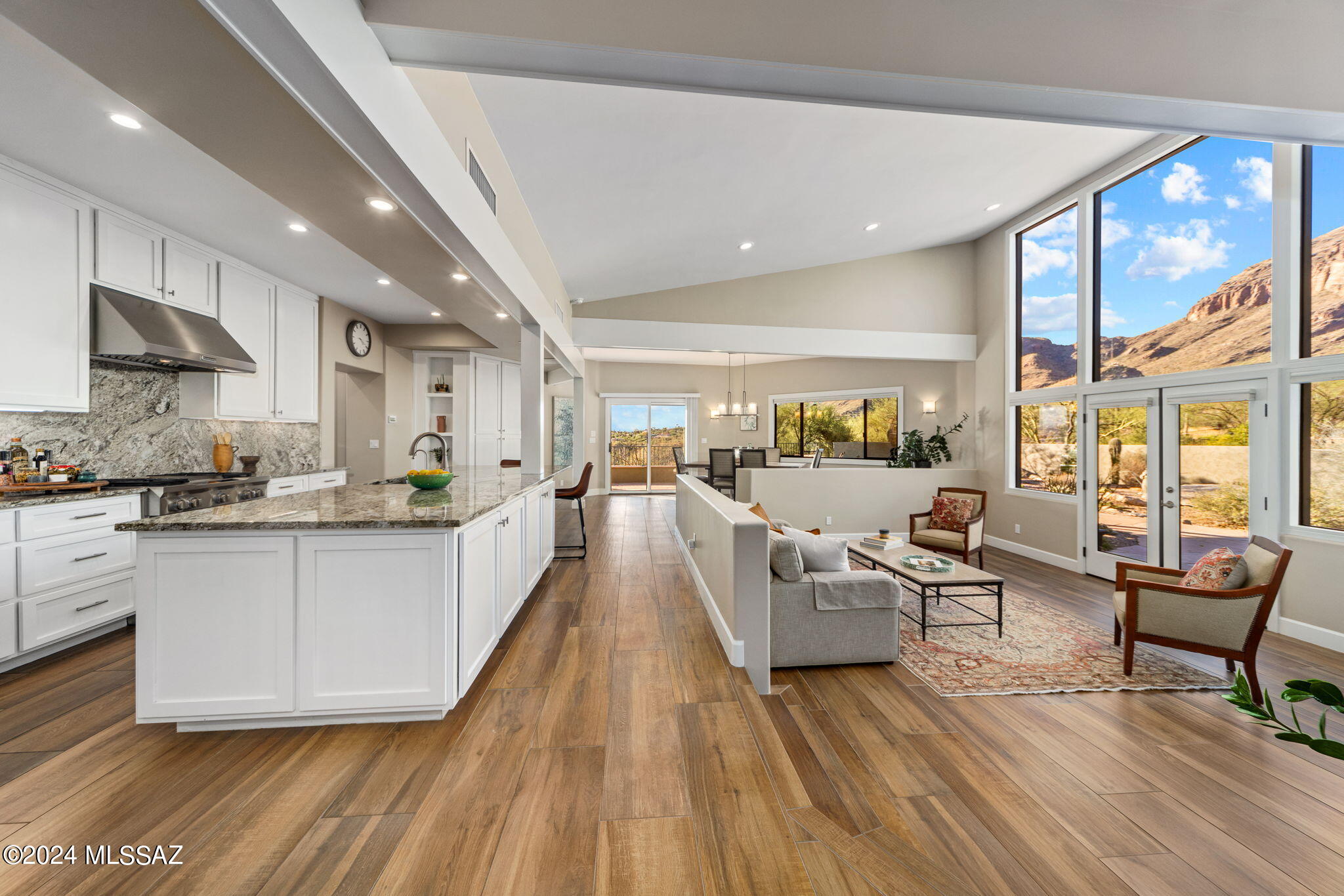 3732 E Windy Point Drive