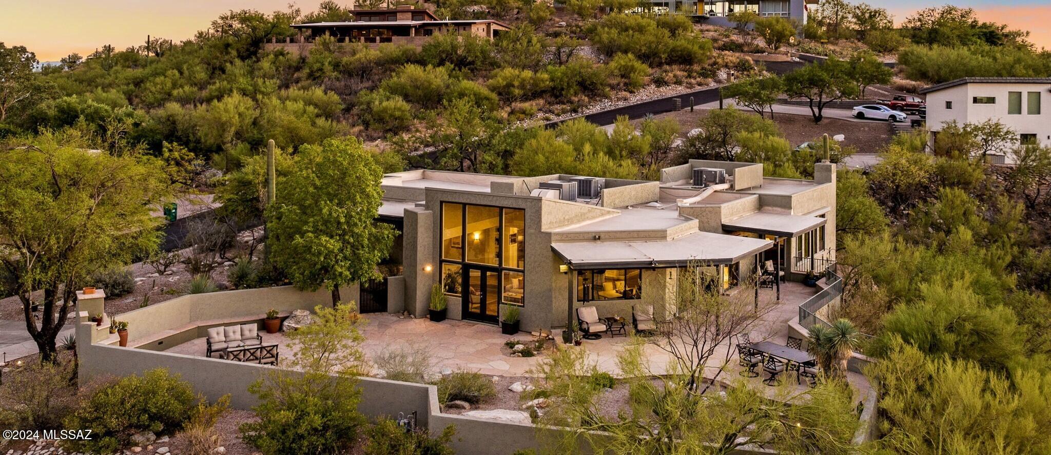 3732 E Windy Point Drive