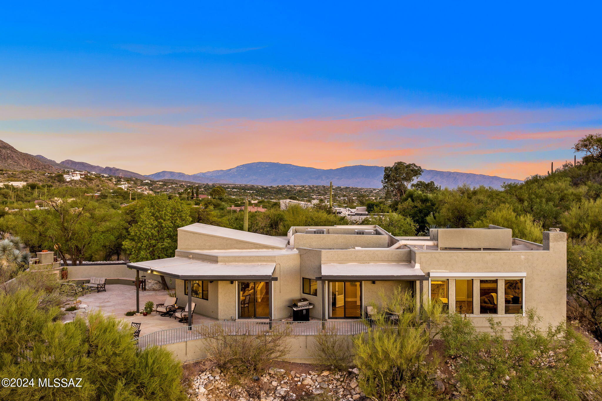 3732 E Windy Point Drive