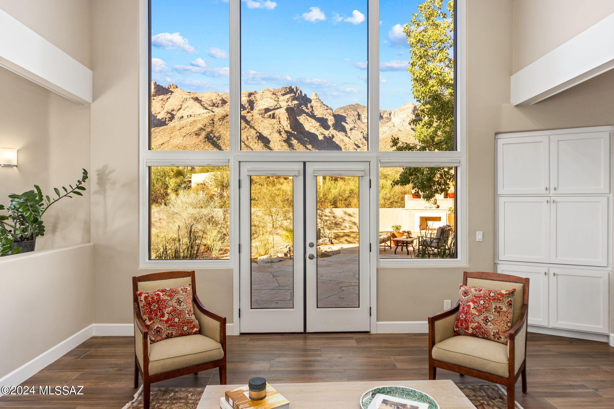 3732 E Windy Point Drive