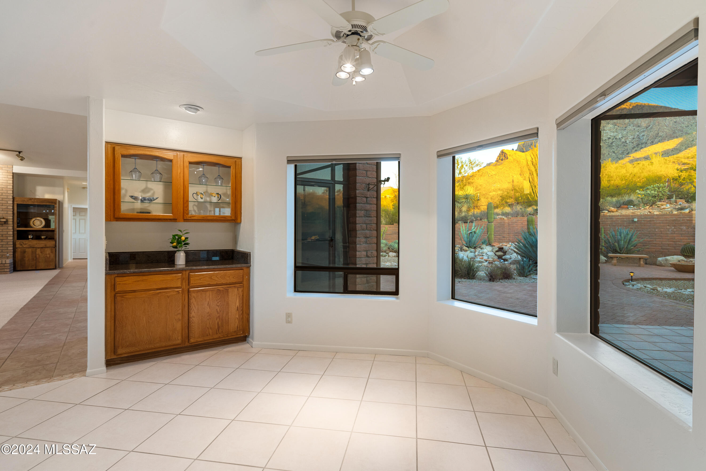1060 E Canada Vista Place