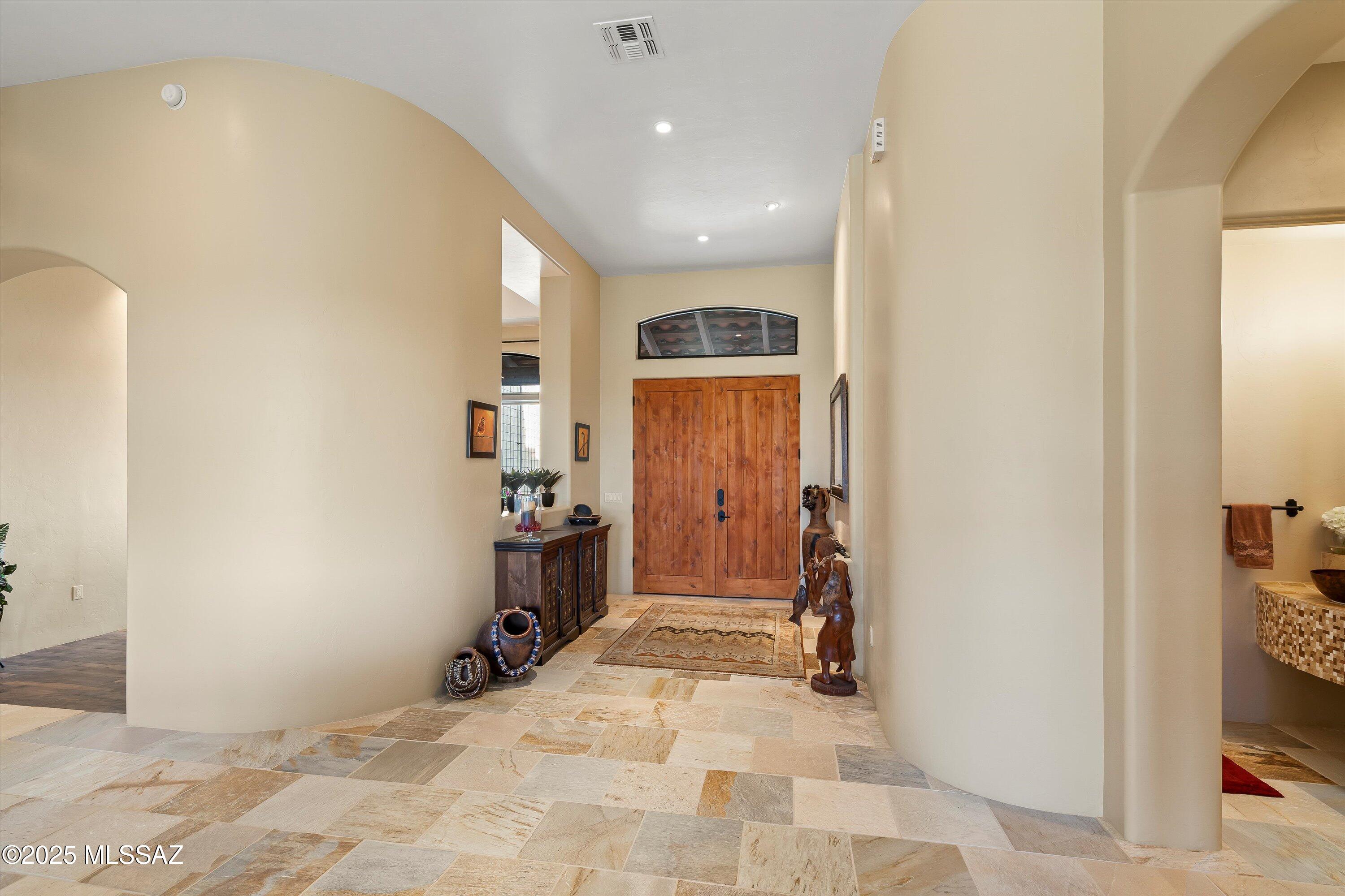 7557 E Crested Saguaro Place