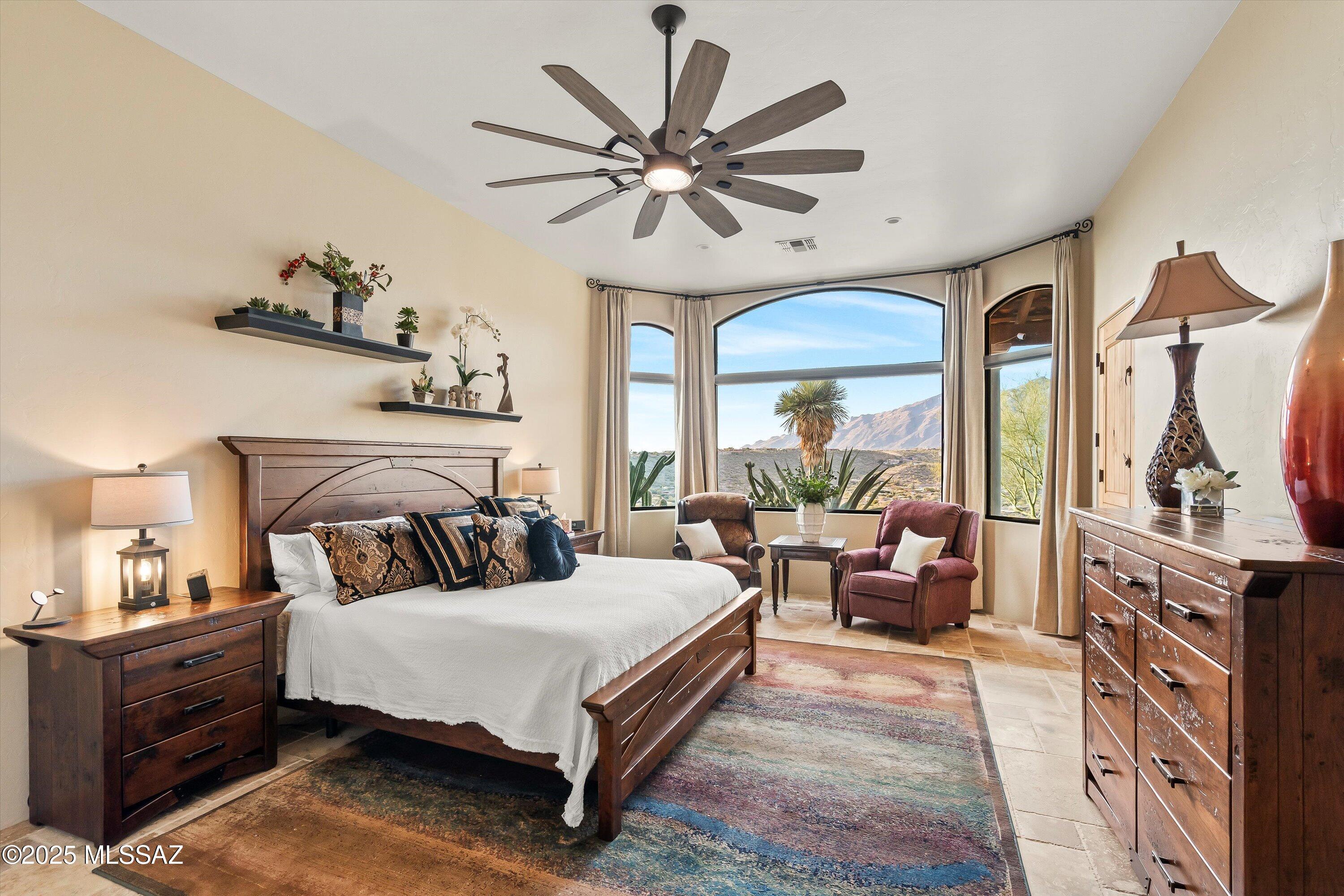 7557 E Crested Saguaro Place