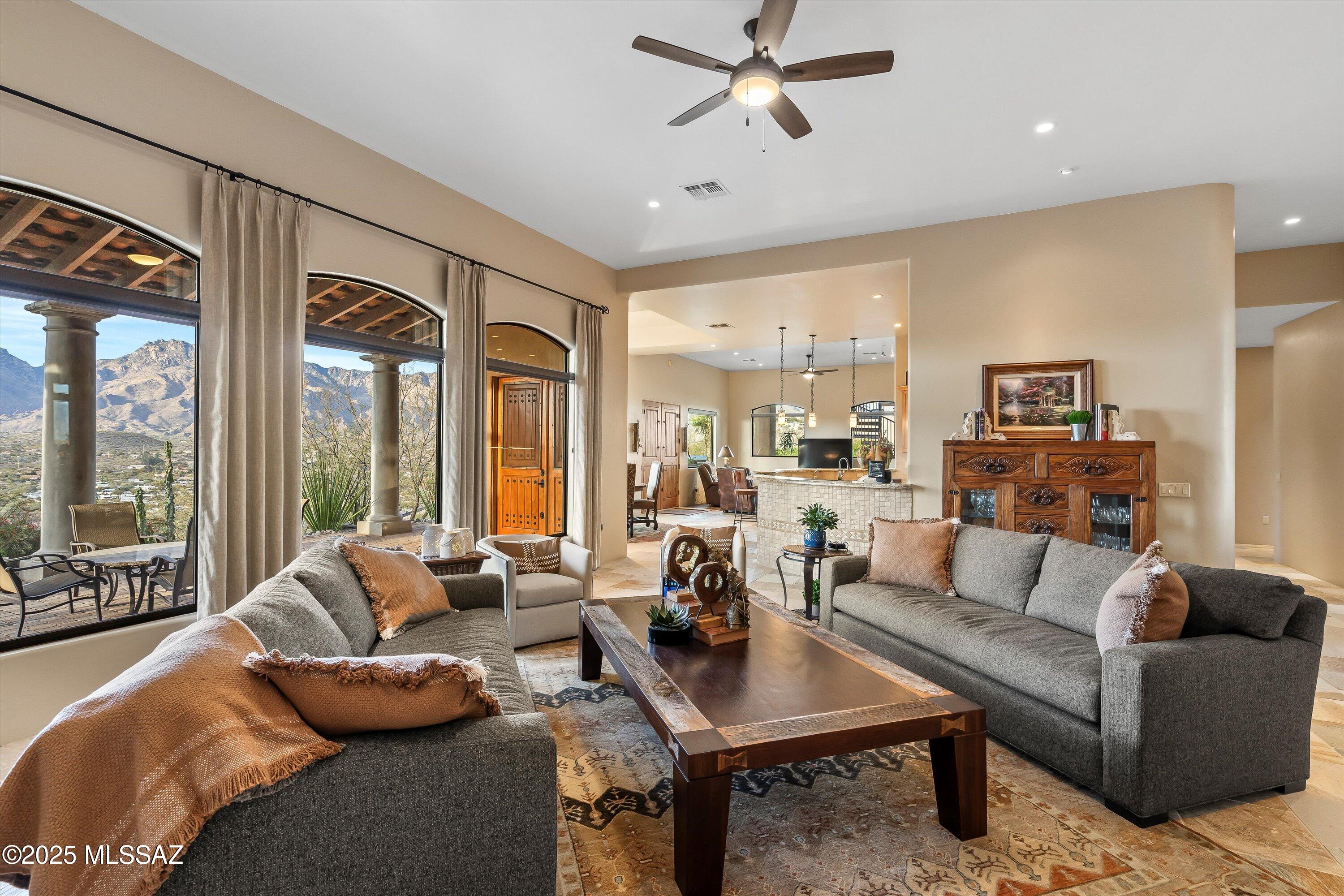 7557 E Crested Saguaro Place