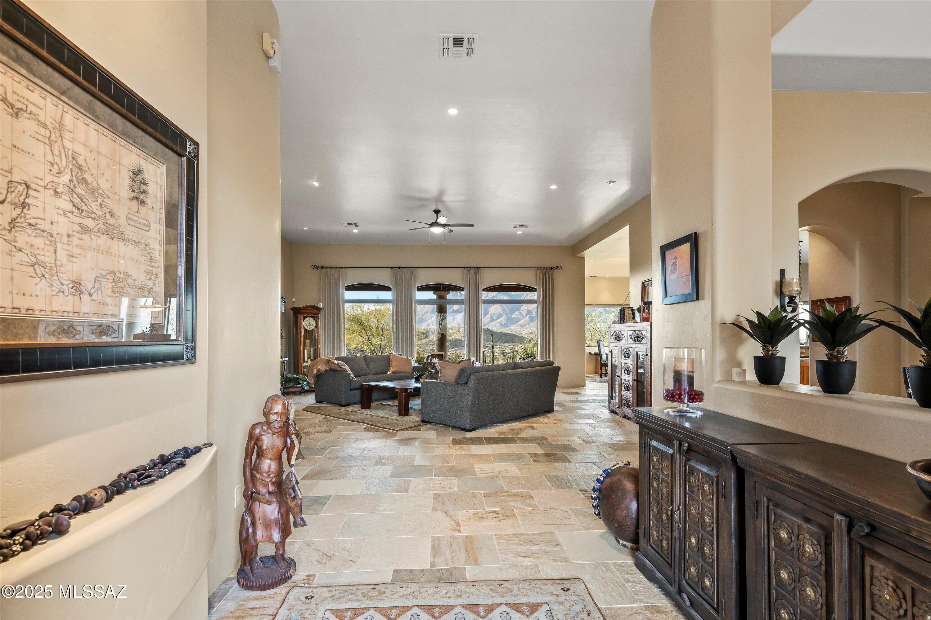 7557 E Crested Saguaro Place
