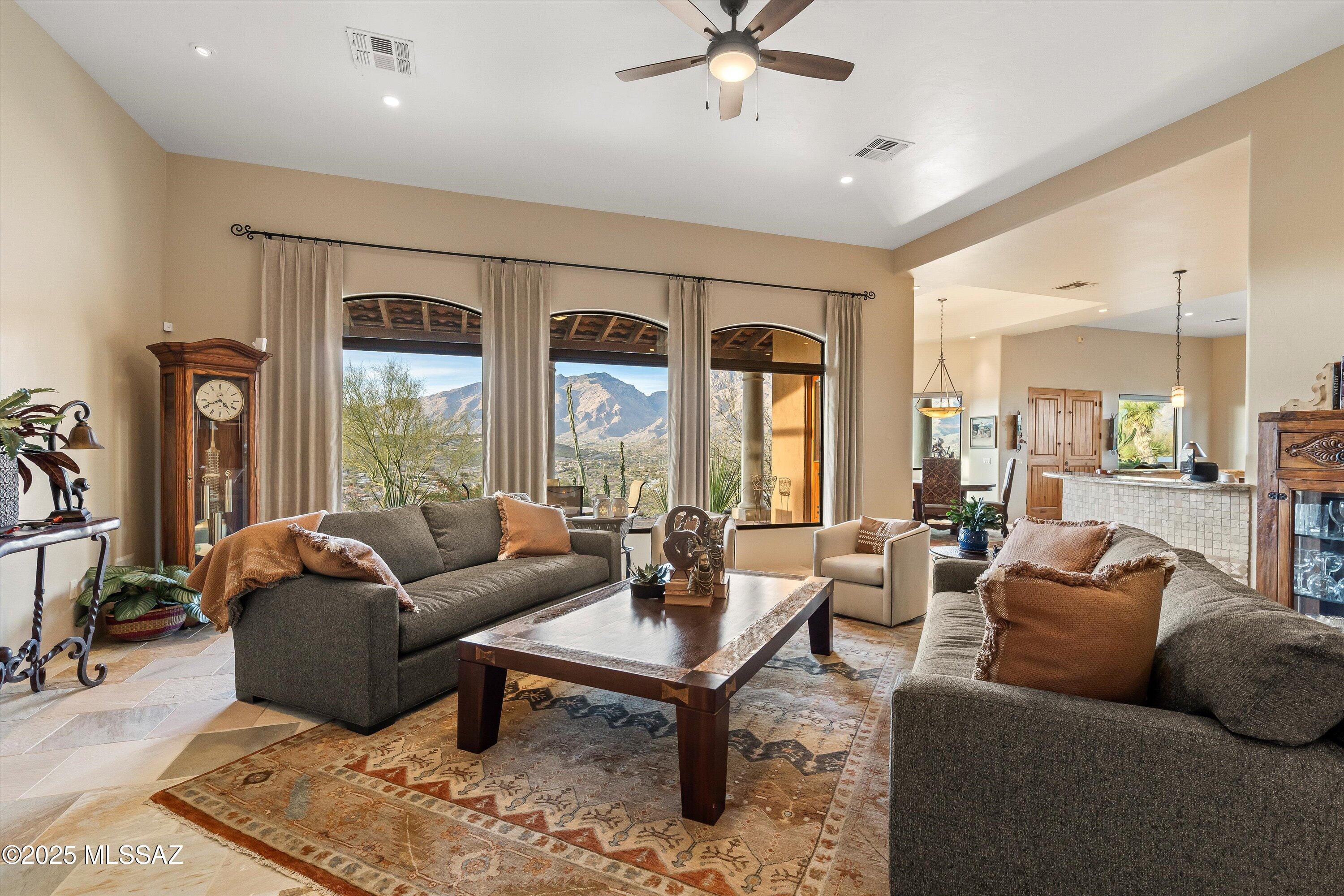 7557 E Crested Saguaro Place