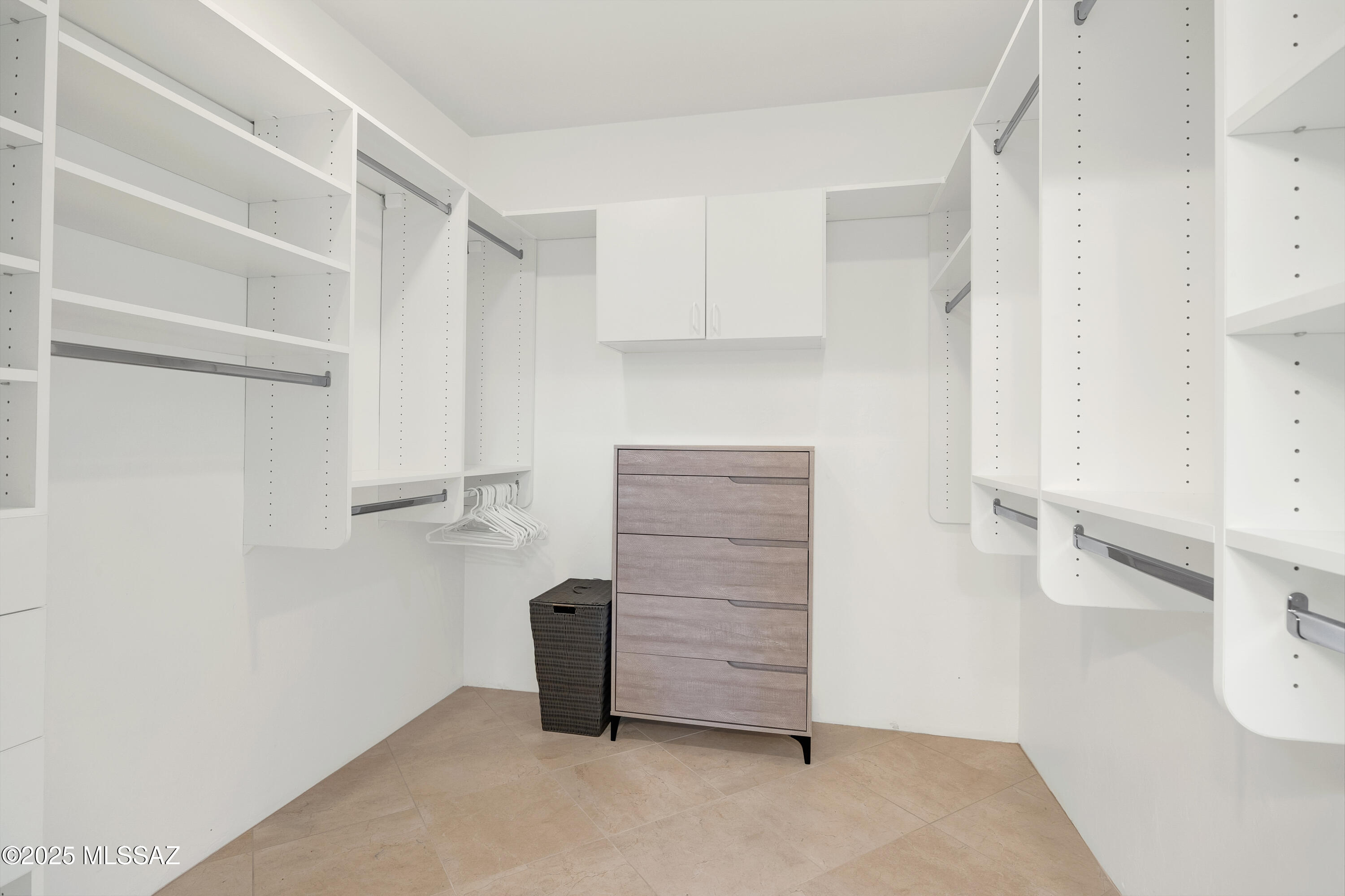 4239 N Placita De Sandra