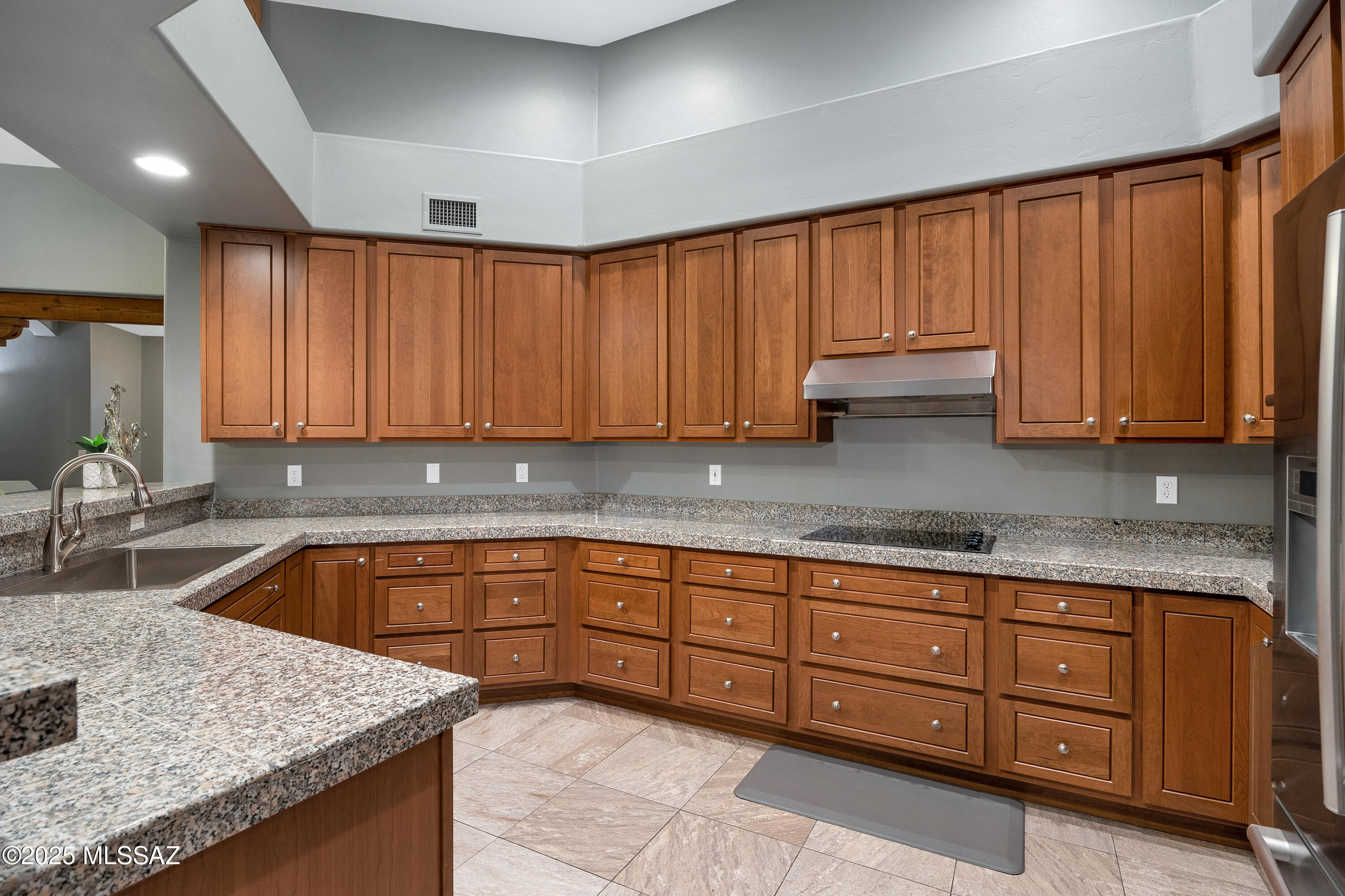 4239 N Placita De Sandra