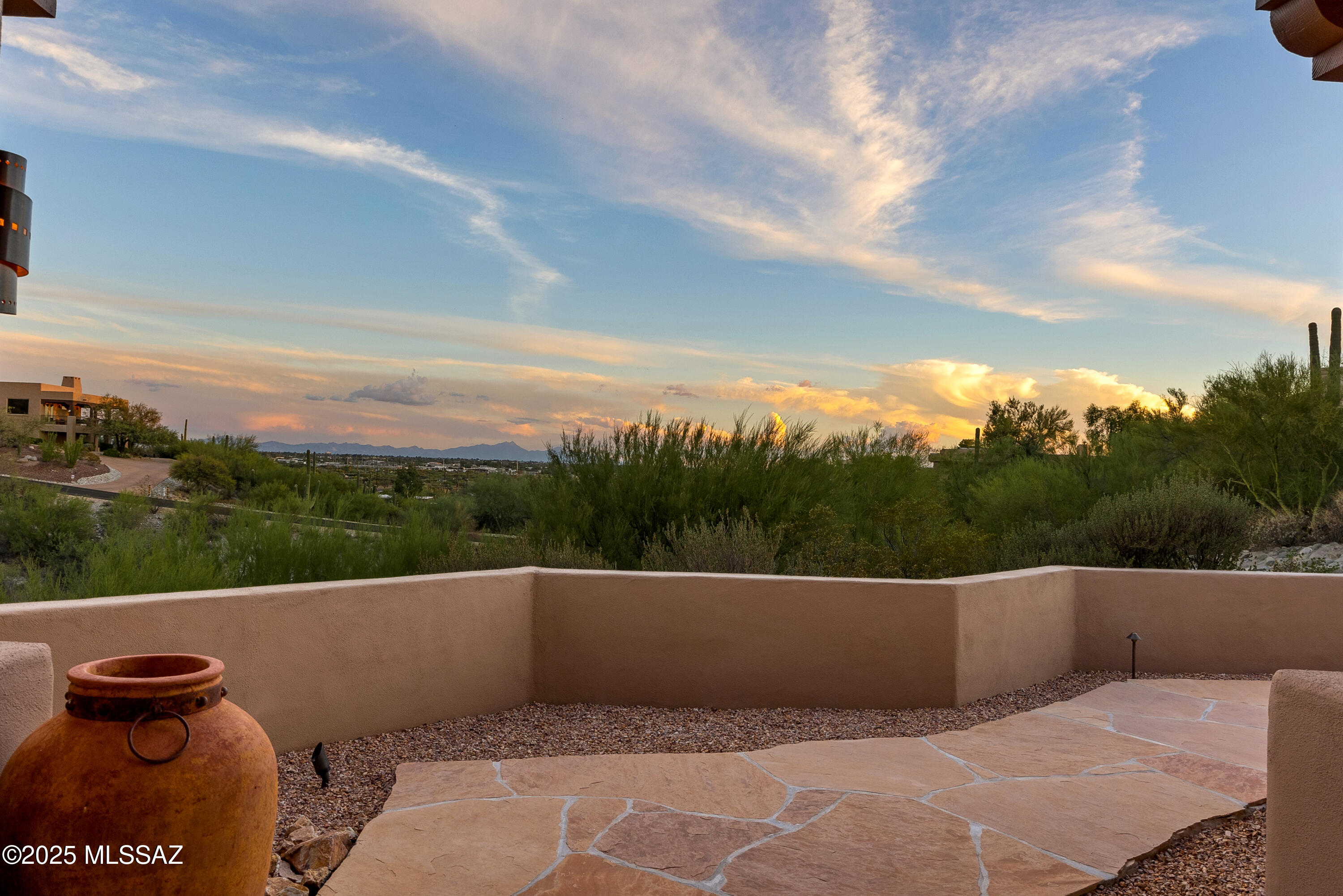 4239 N Placita De Sandra