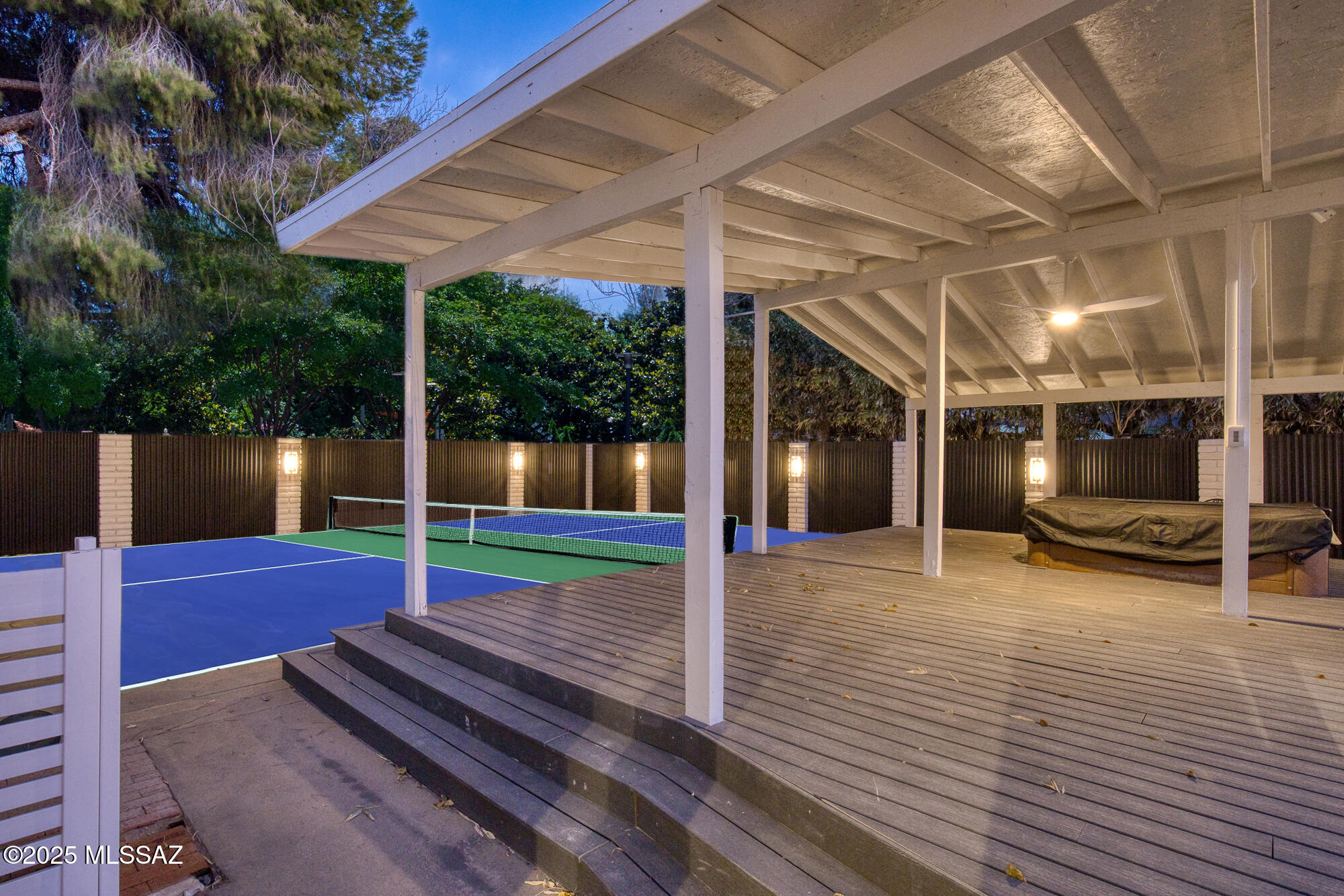 6126 E San Leandro Drive