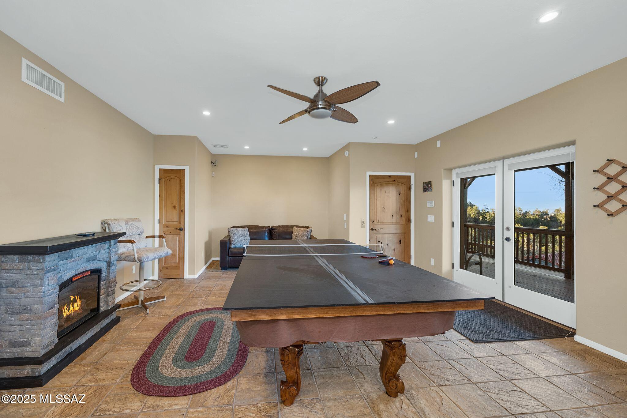 12925 N Phoenix Avenue