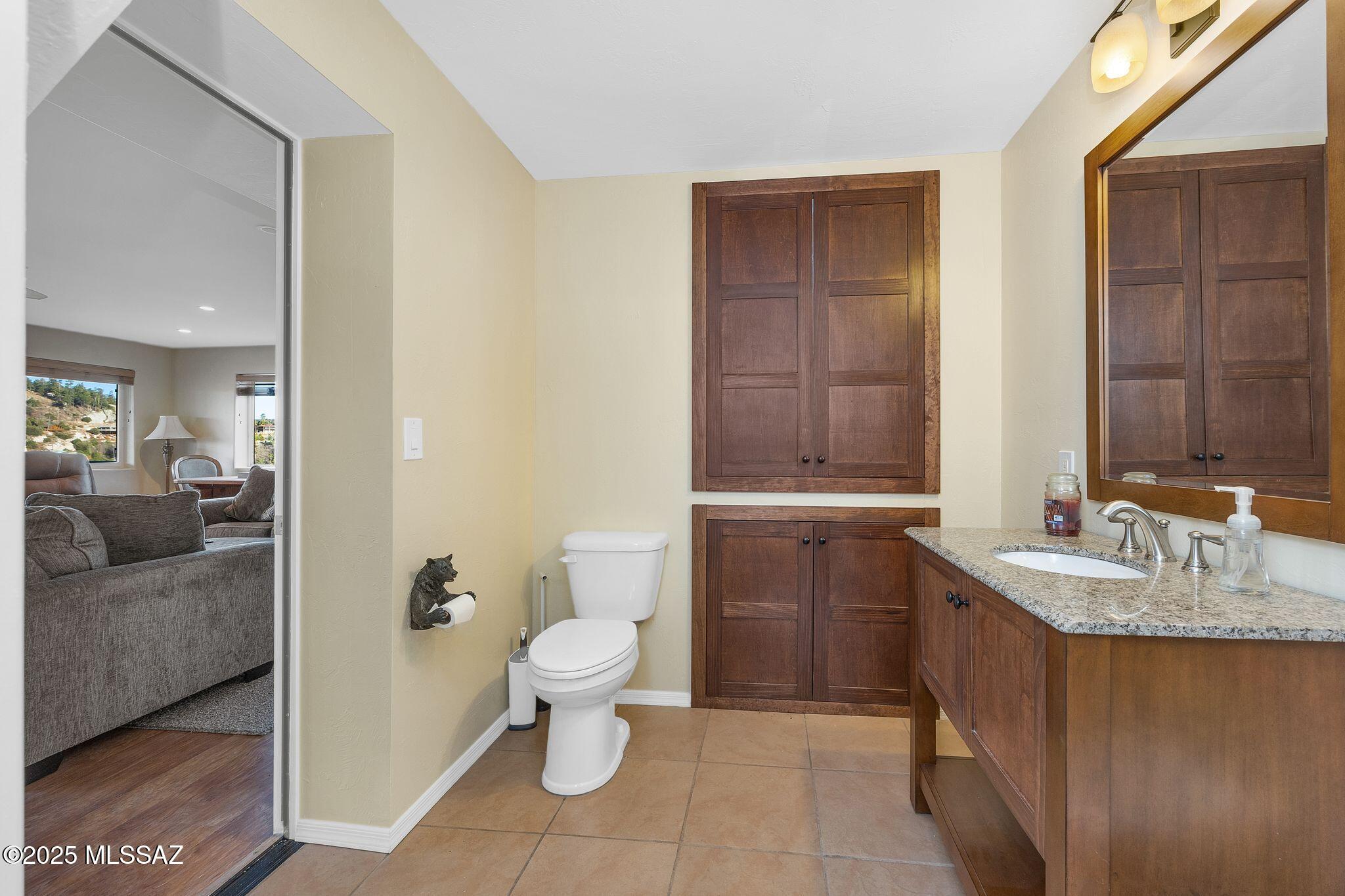 12925 N Phoenix Avenue