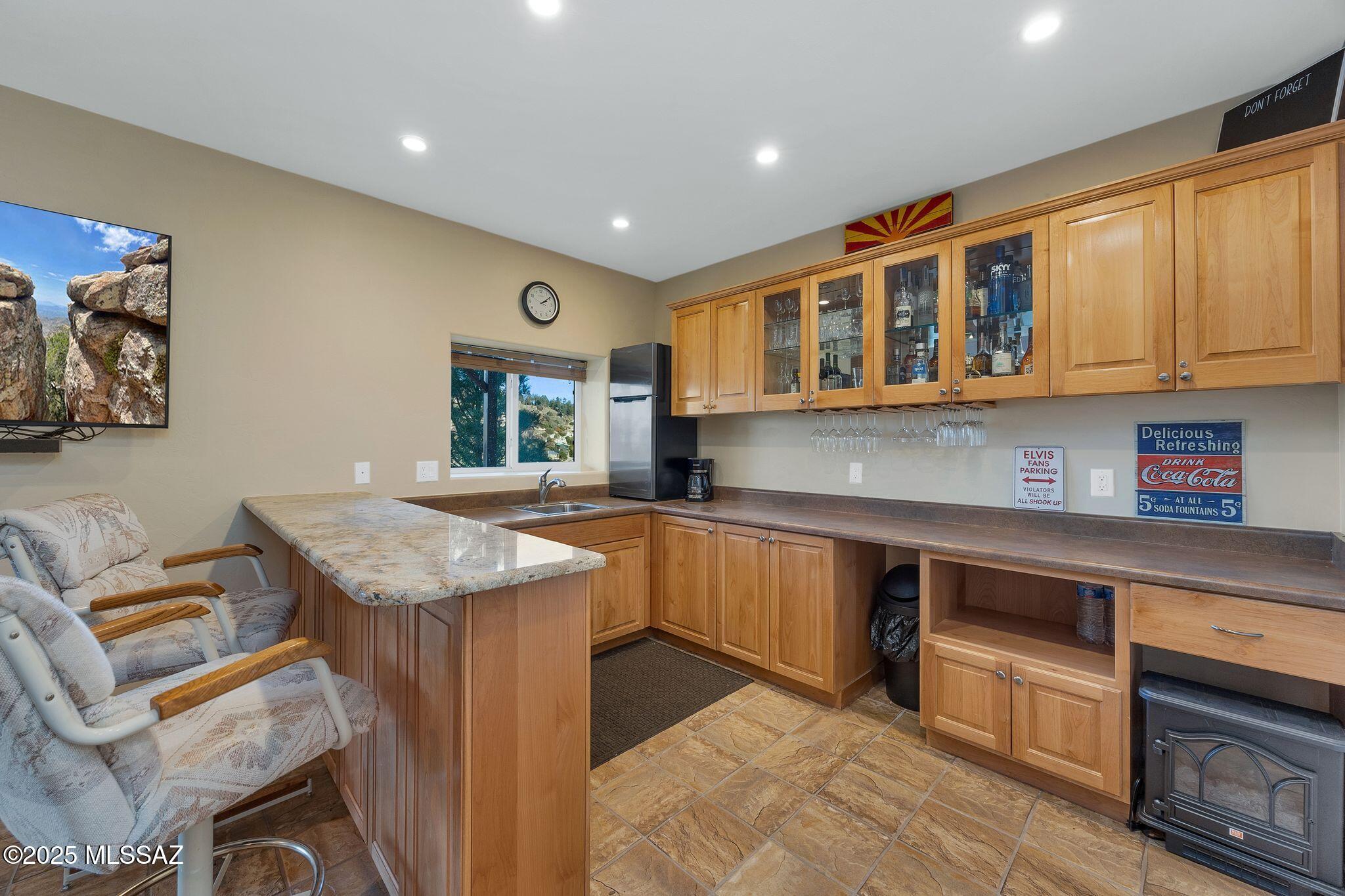 12925 N Phoenix Avenue