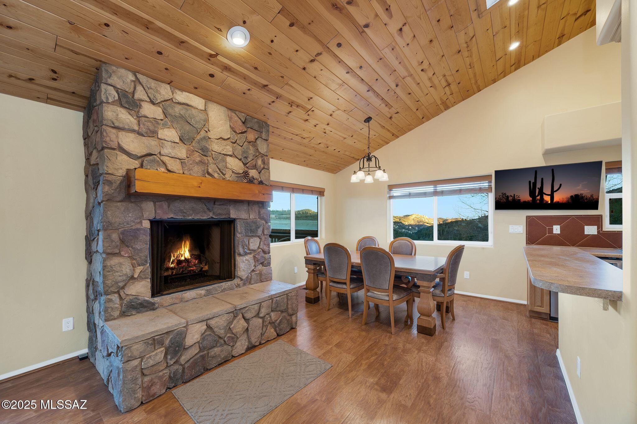 12925 N Phoenix Avenue