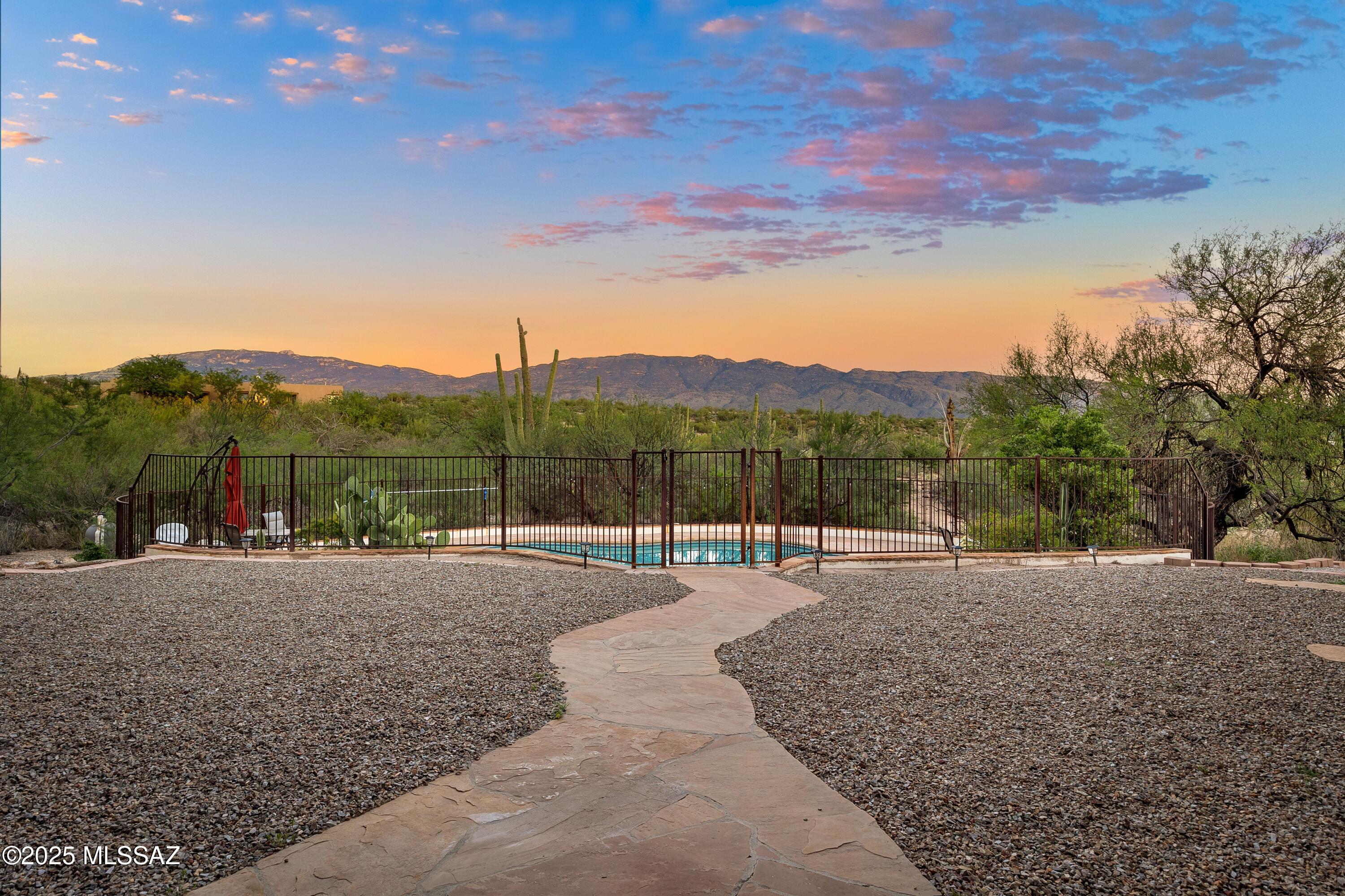 13030 E Camino Ancho