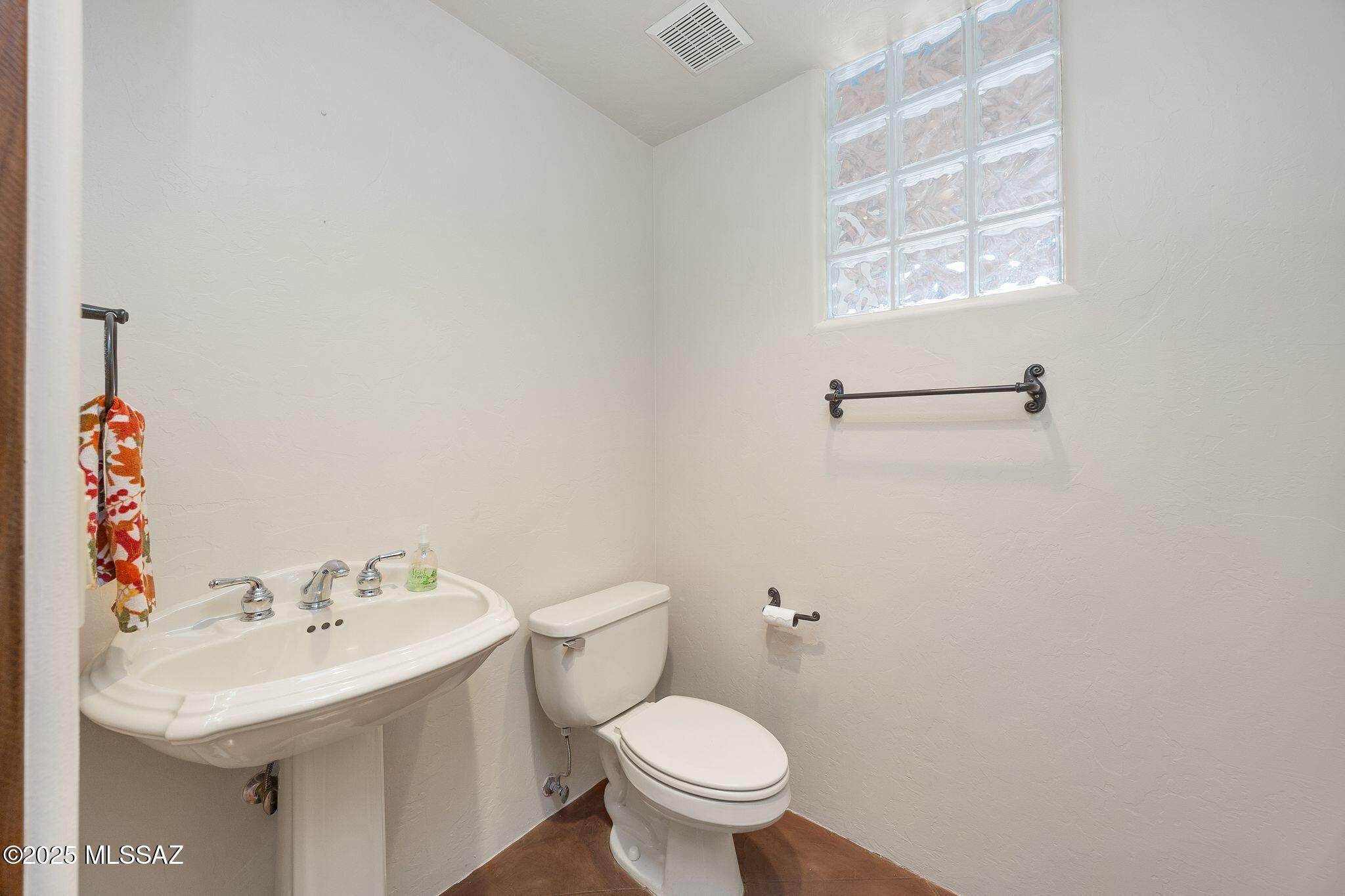 13030 E Camino Ancho