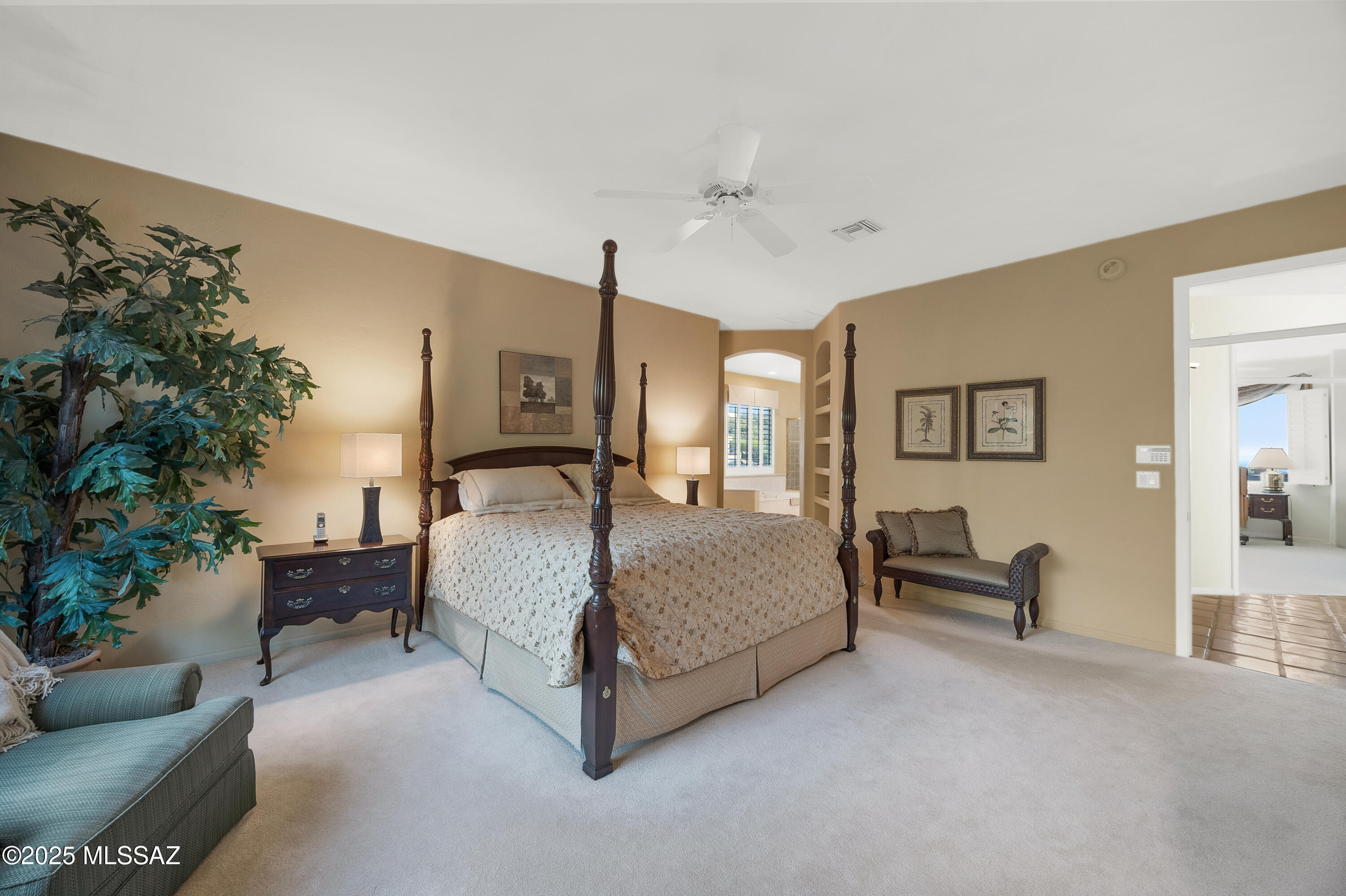 5811 E Placita Rocosa