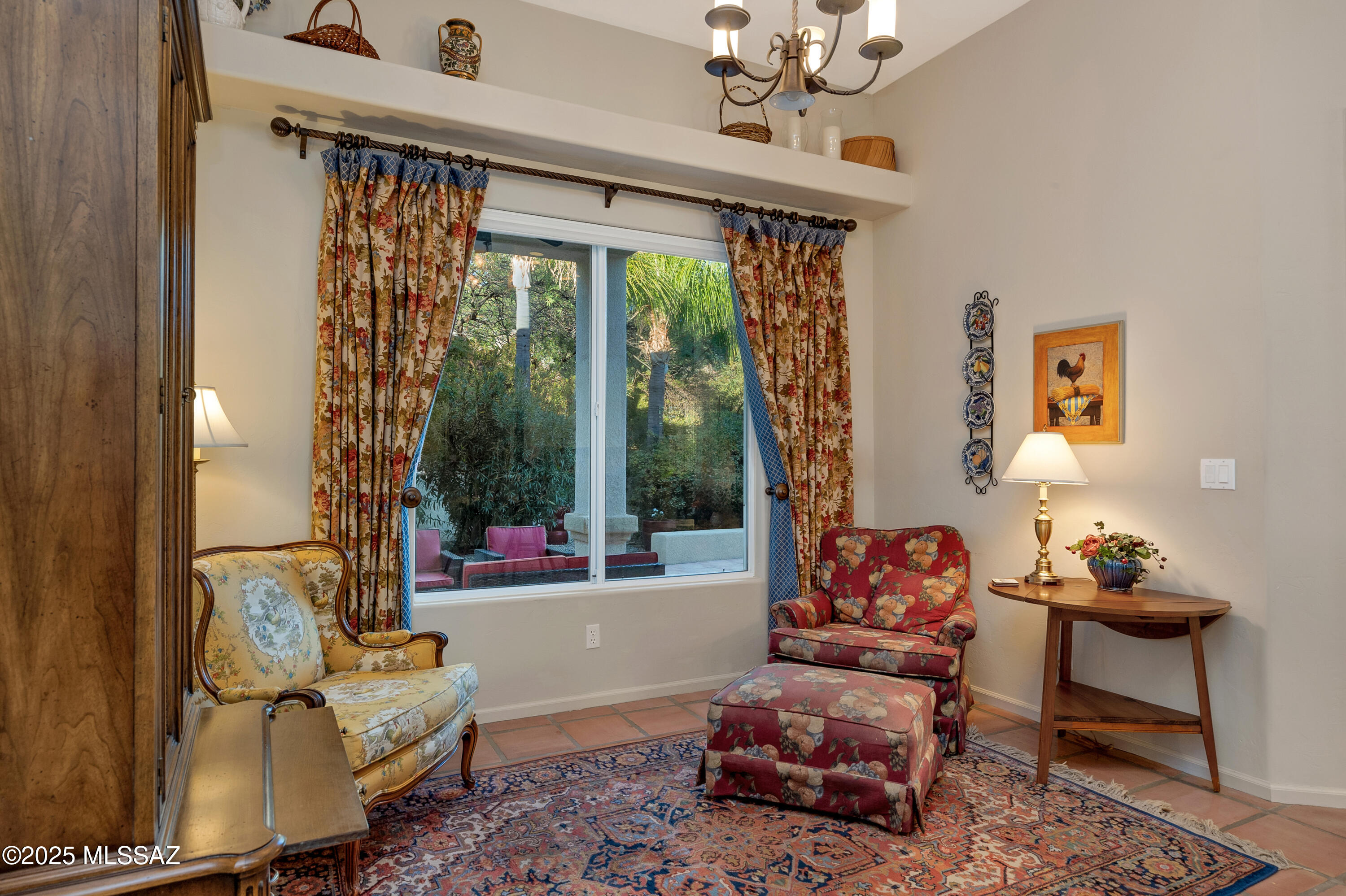 5811 E Placita Rocosa