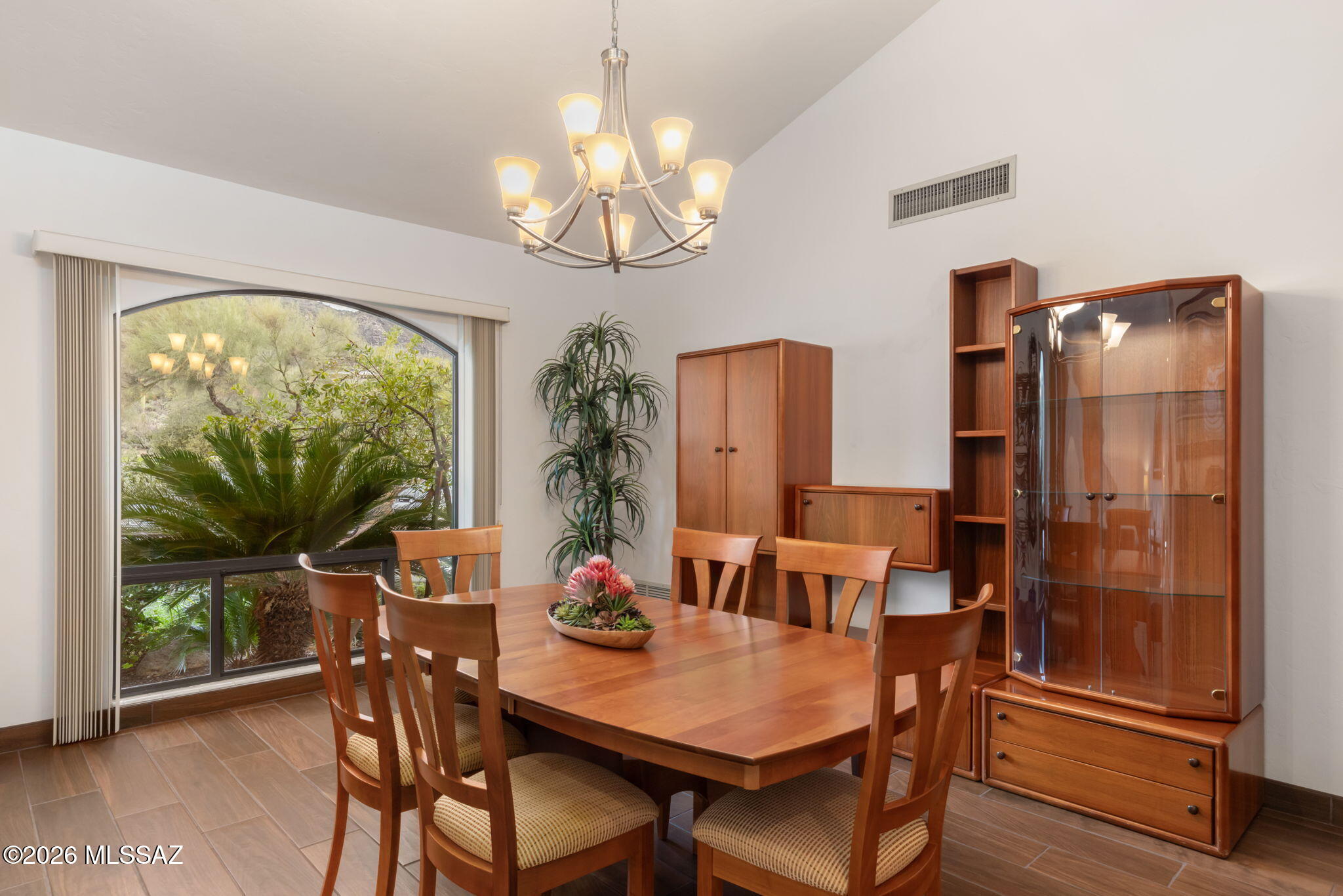 5300 N Avenida De La Colina