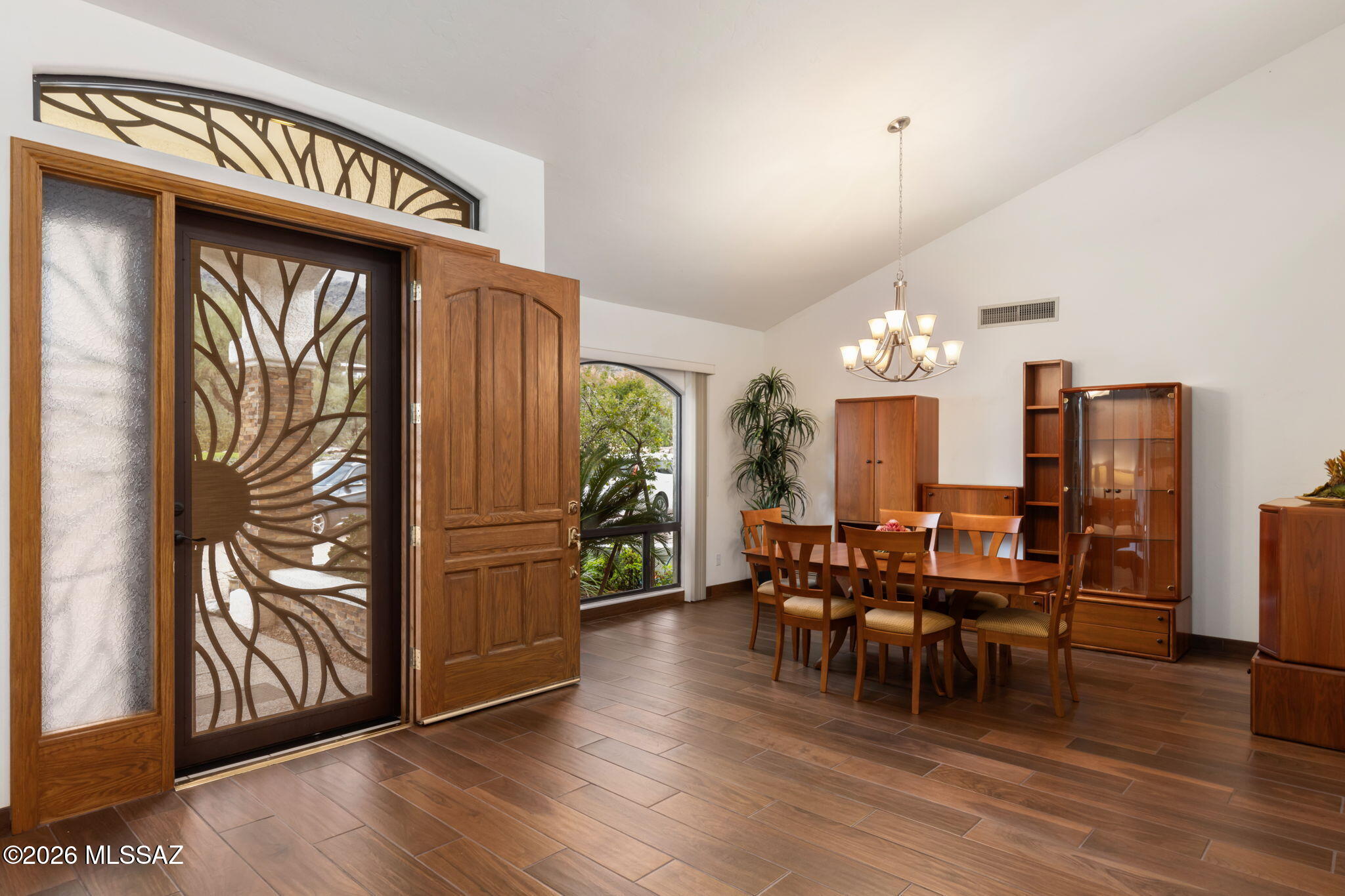 5300 N Avenida De La Colina
