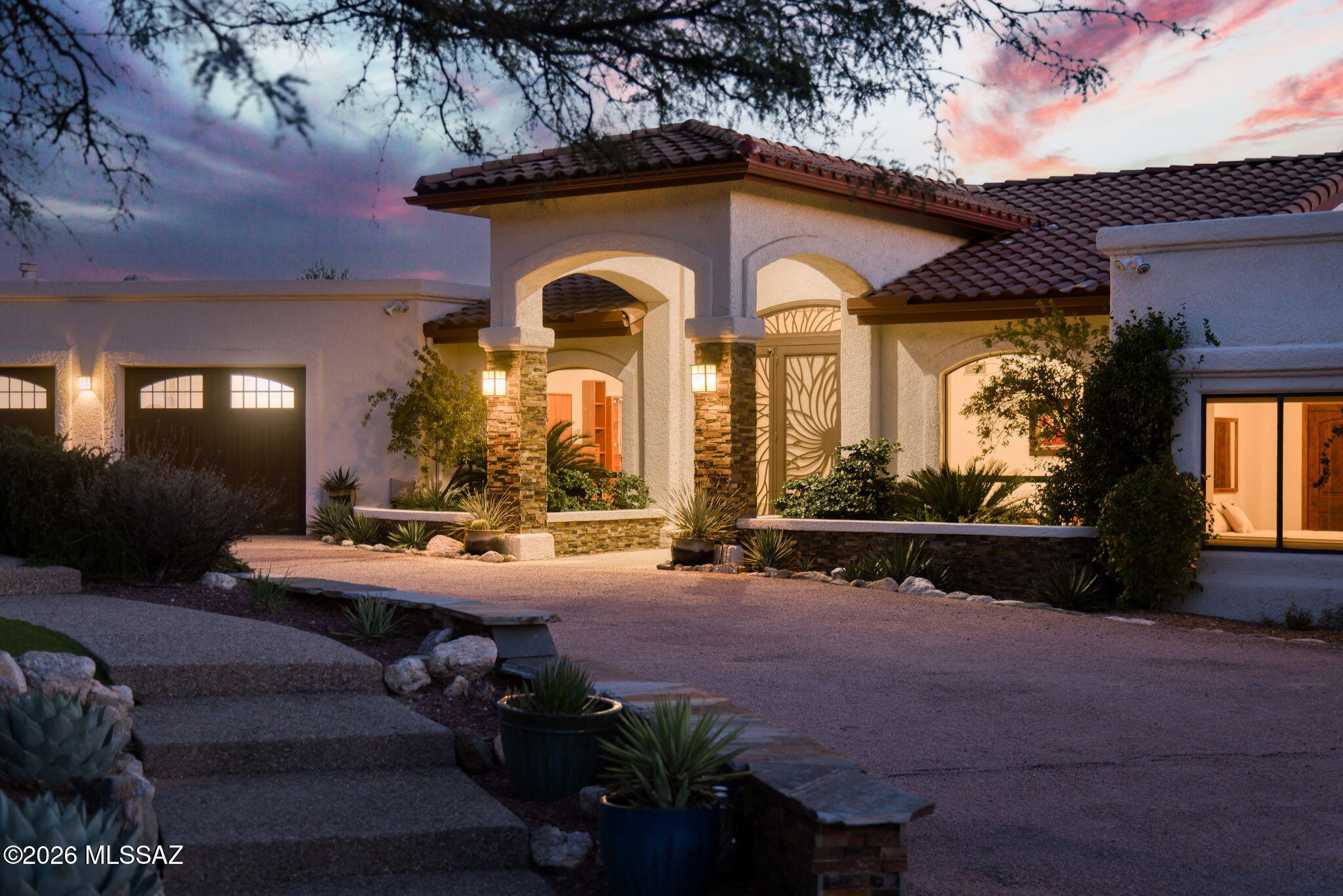 5300 N Avenida De La Colina