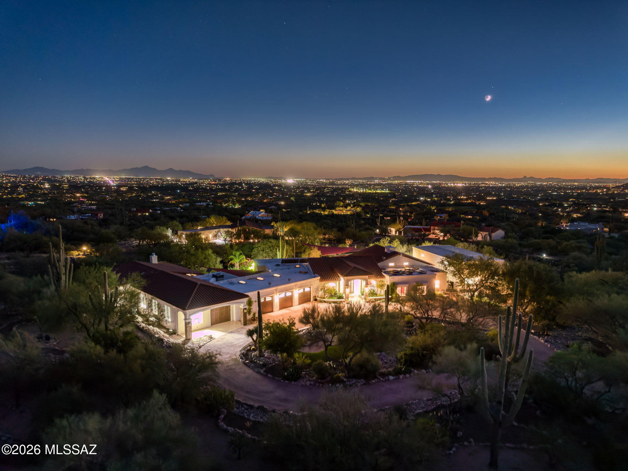 5300 N Avenida De La Colina