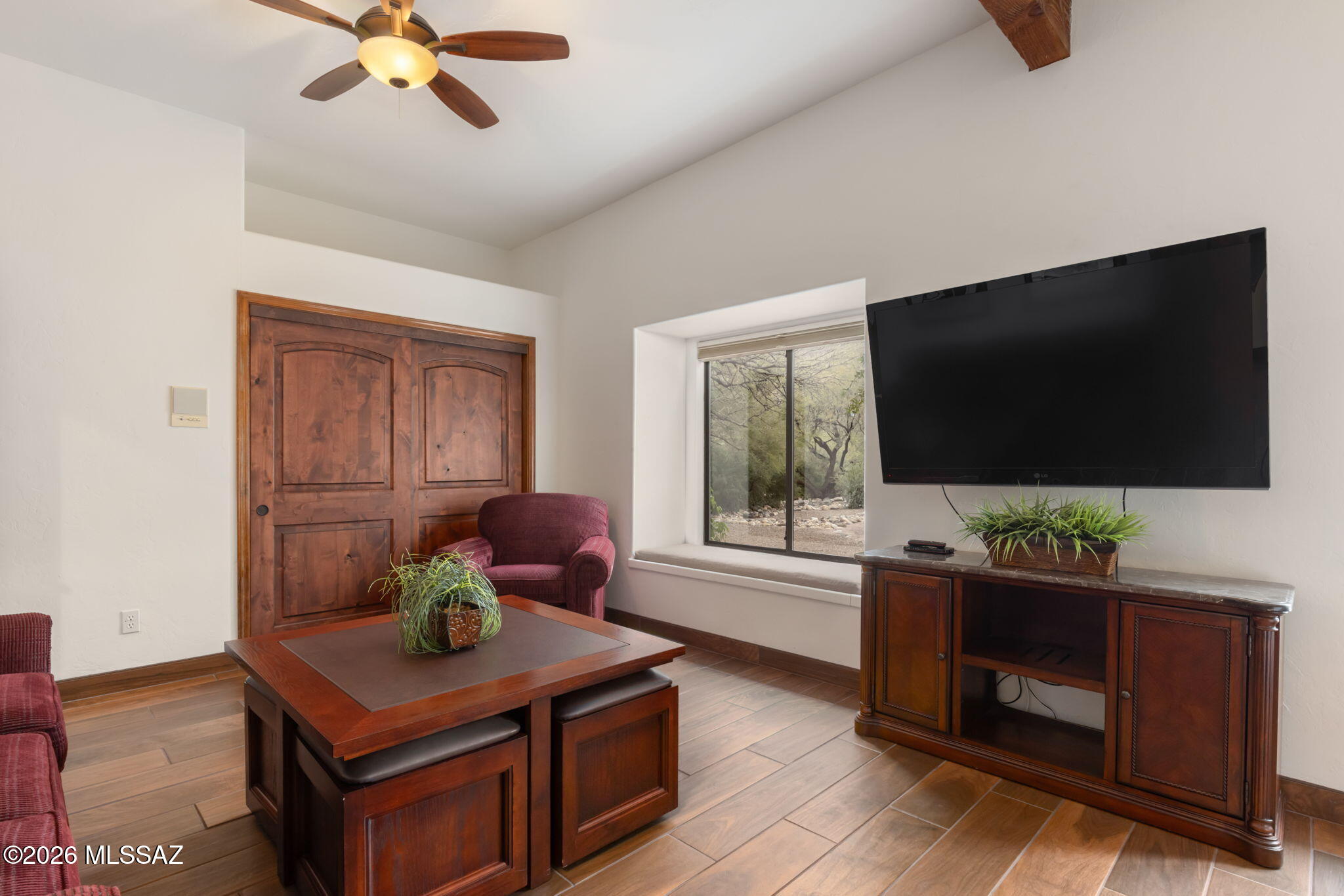 5300 N Avenida De La Colina